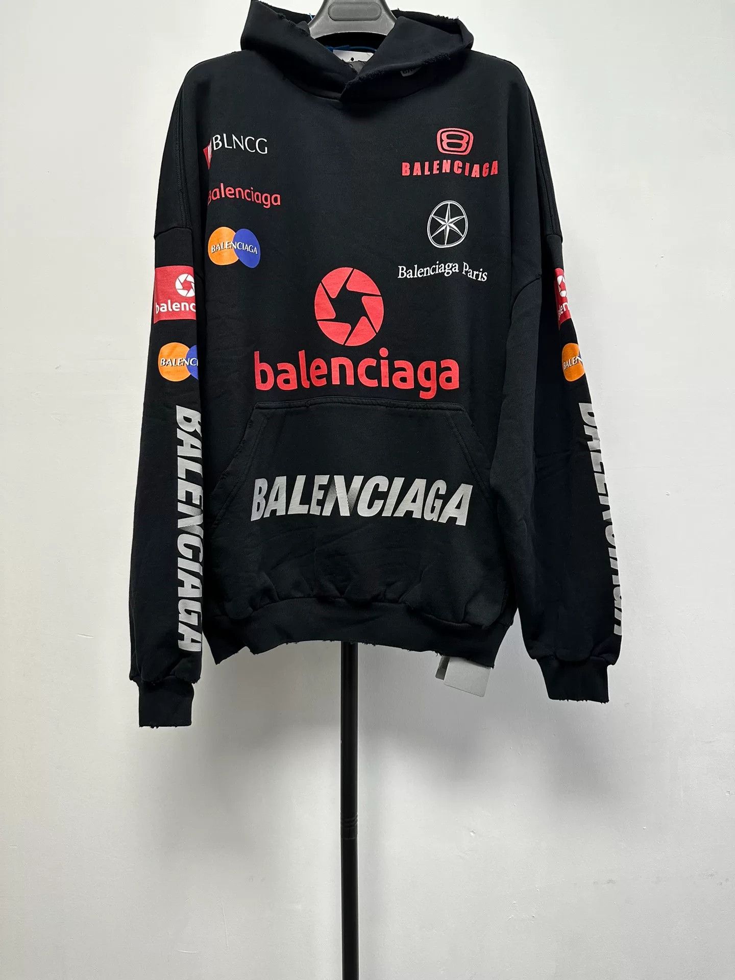 Balenciaga Balenciaga Top League Graphic Hoodie Size 1 Size US S / EU 44-46 / 1 - 2 Thumbnail