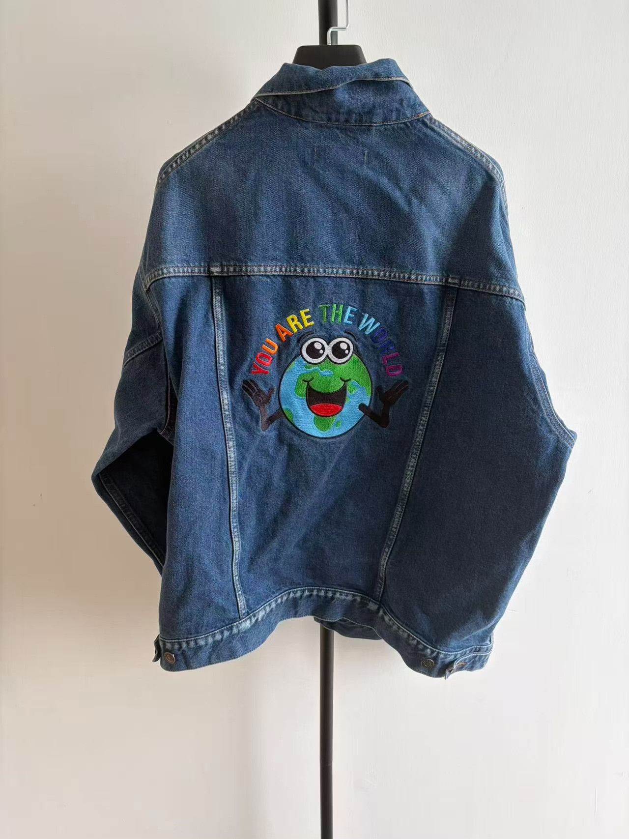 Balenciaga Balenciaga Earth Embroidered Denim Jacket Size 34 Size US XXS / EU 40 - 2 Thumbnail