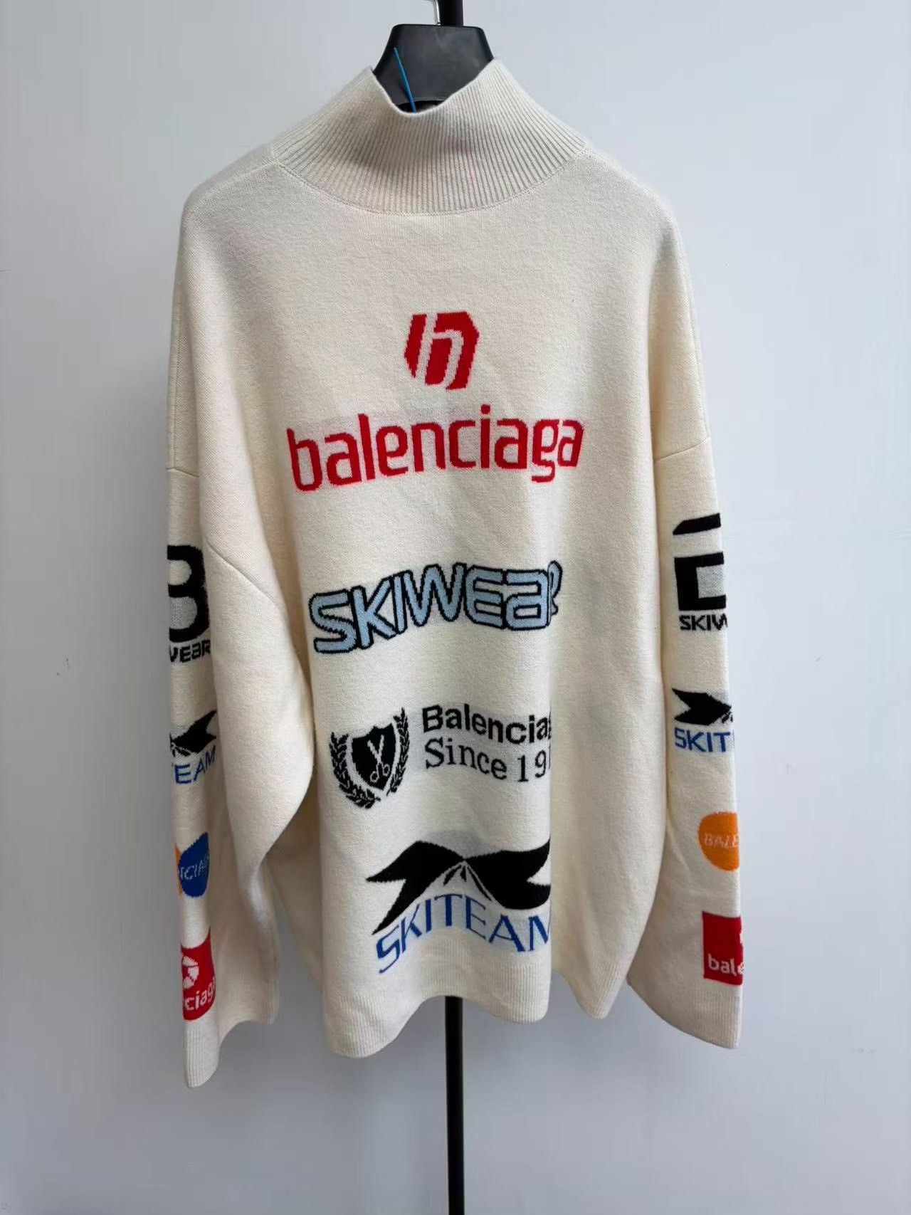 Balenciaga Balenciaga Graphic Skiwear Logo Sweater US S Size US S / EU 44-46 / 1 - 3 Thumbnail