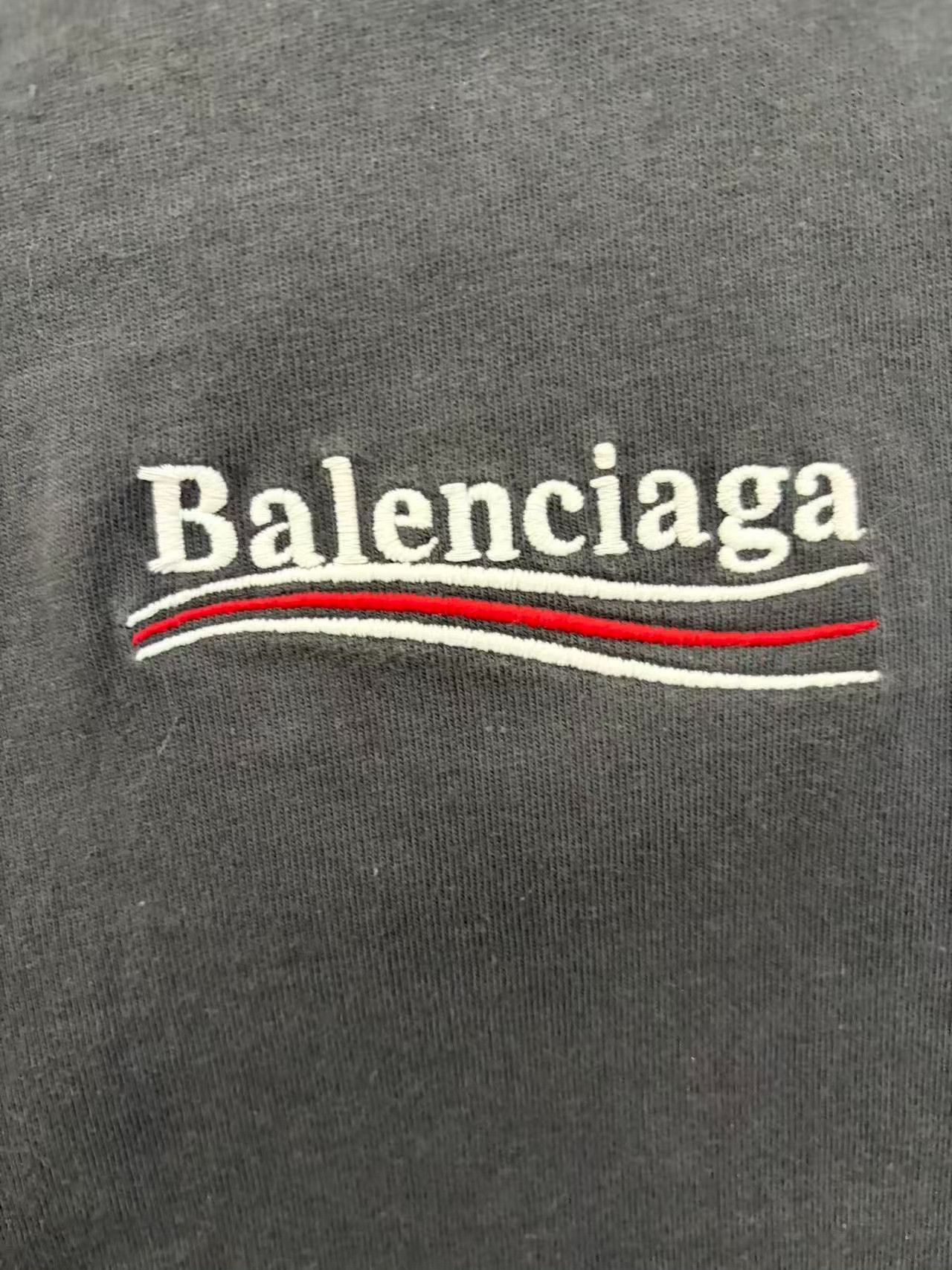 Balenciaga Balenciaga Political Campaign Logo T-Shirt Gray L Size US L / EU 52-54 / 3 - 4 Thumbnail