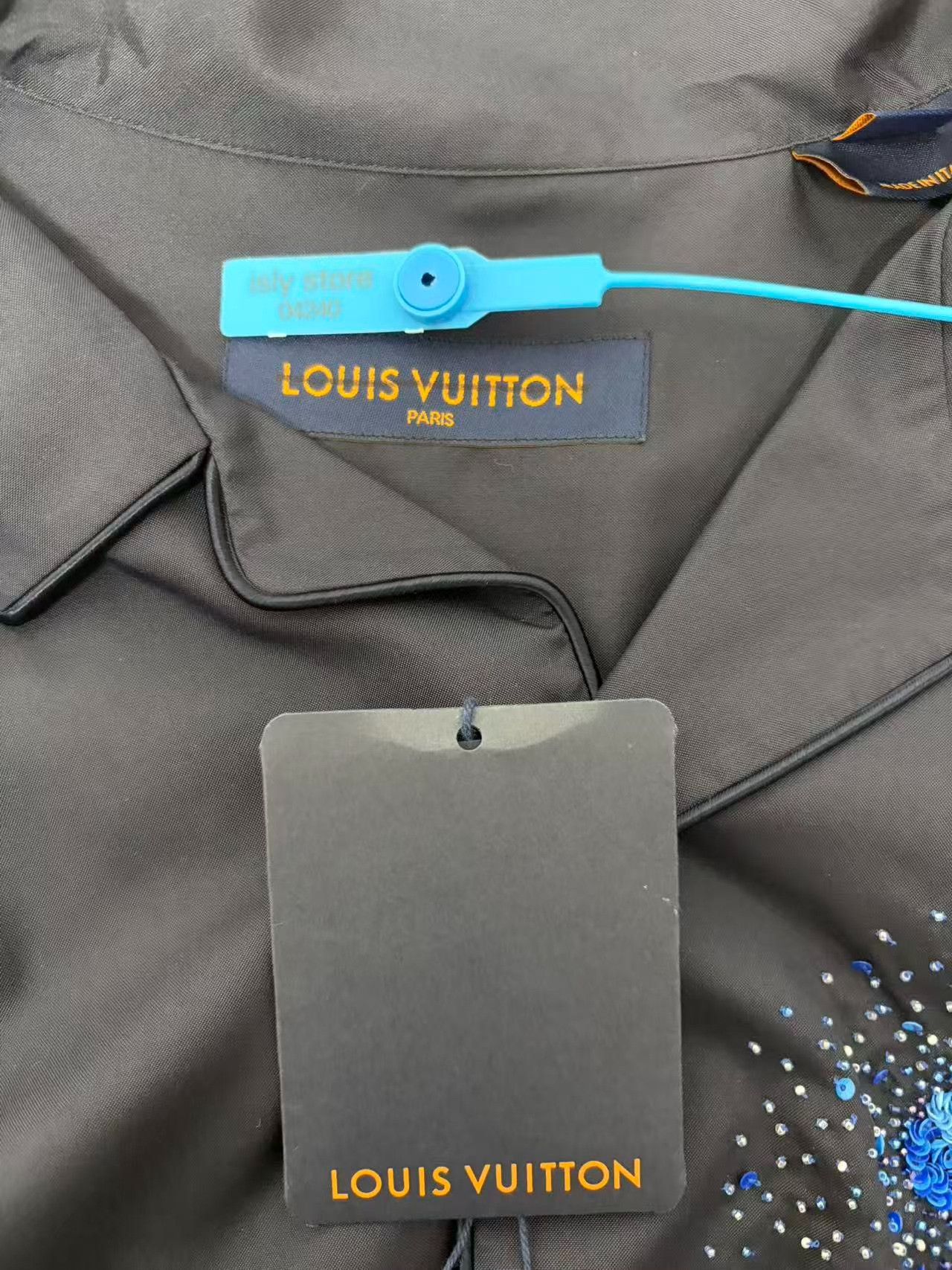 Louis Vuitton Louis Vuitton Embroidered Logo Lounge Shirt M Size US M / EU 48-50 / 2 - 6 Thumbnail