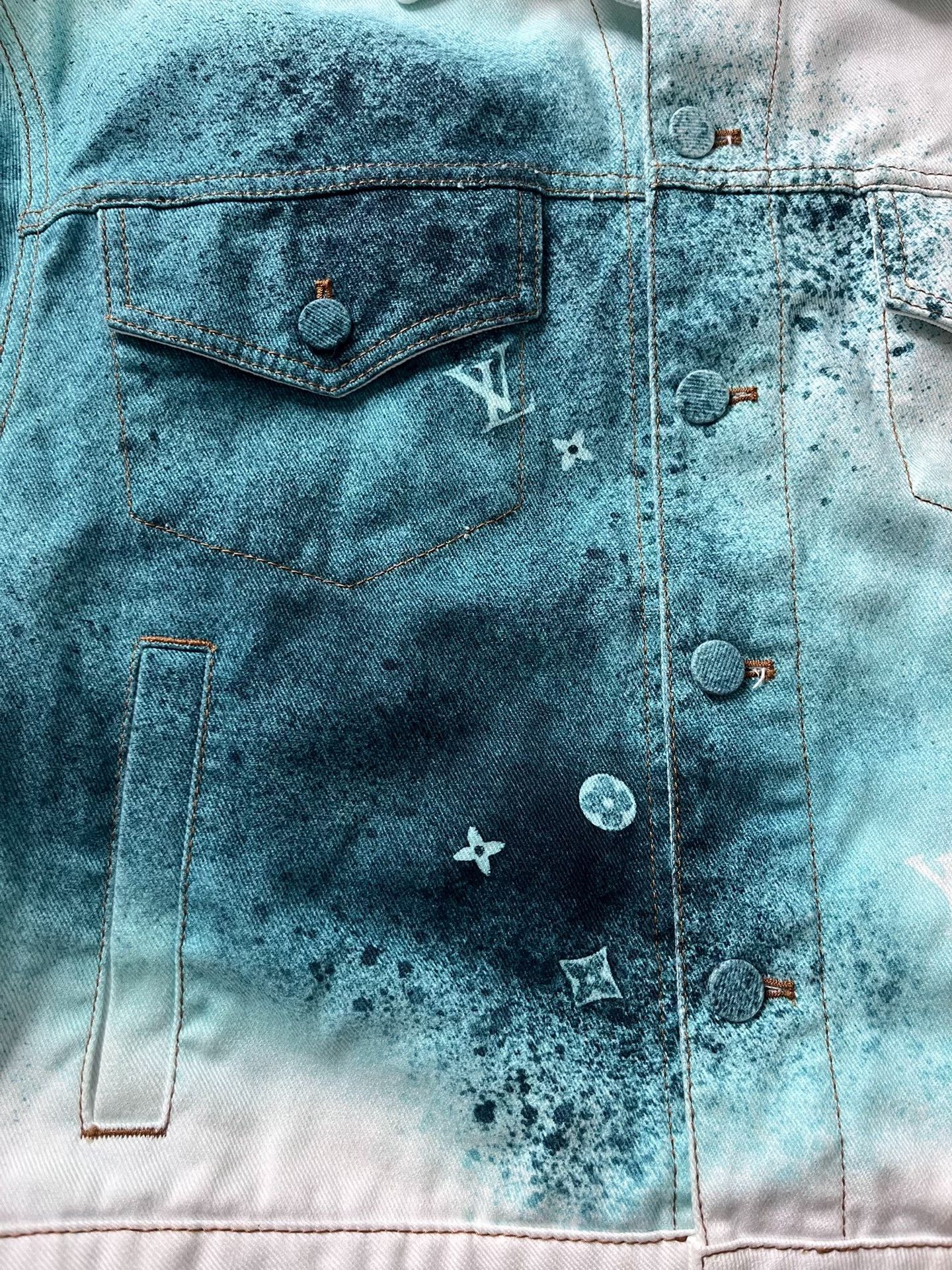 Louis Vuitton Louis Vuitton Spray Painted Monogram Denim Jacket 46 Size US S / EU 44-46 / 1 - 4 Thumbnail