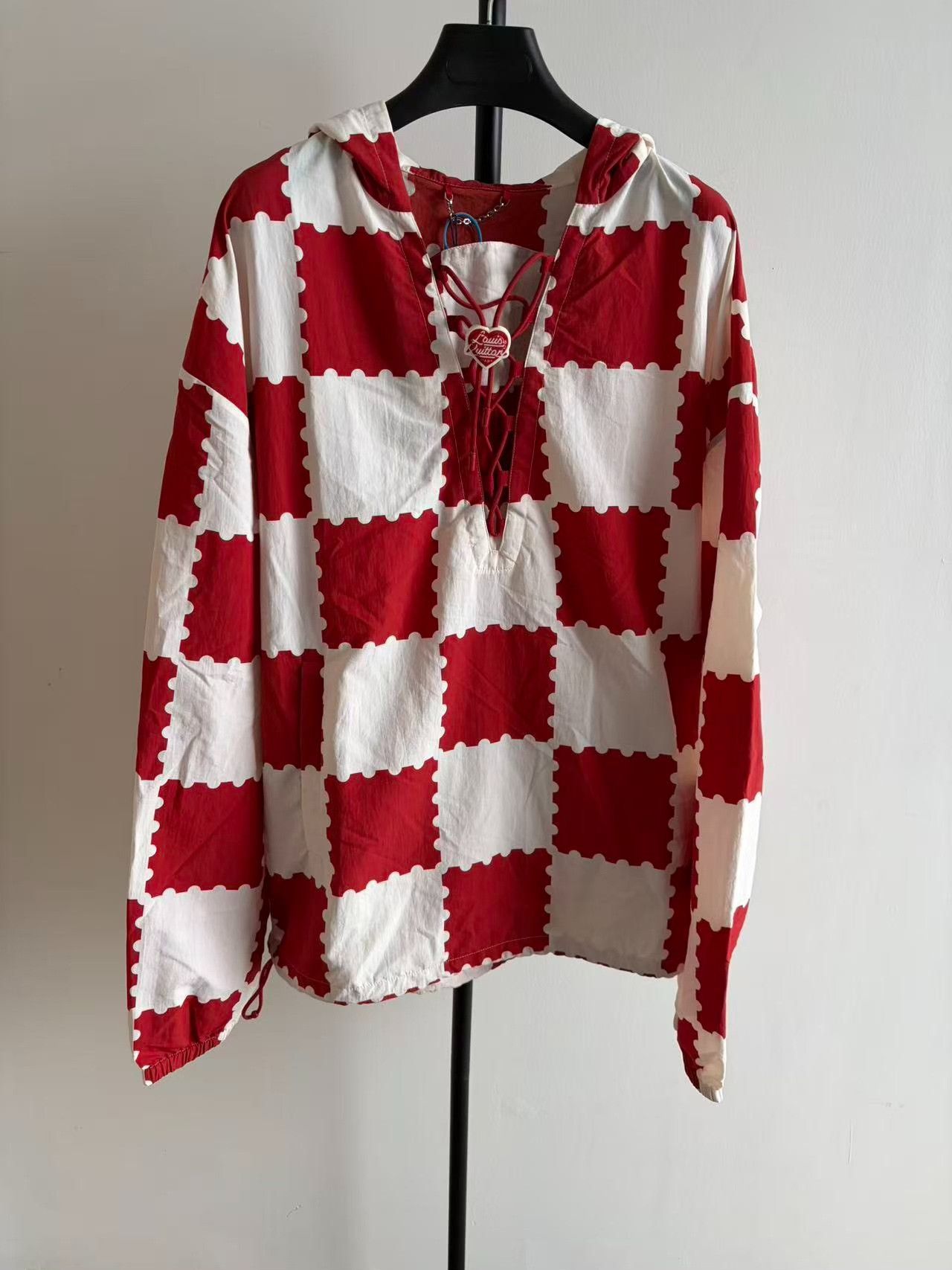 Louis Vuitton Louis Vuitton Giant Damier Laces Windbreaker 52 Size US L / EU 52-54 / 3 - 2 Thumbnail