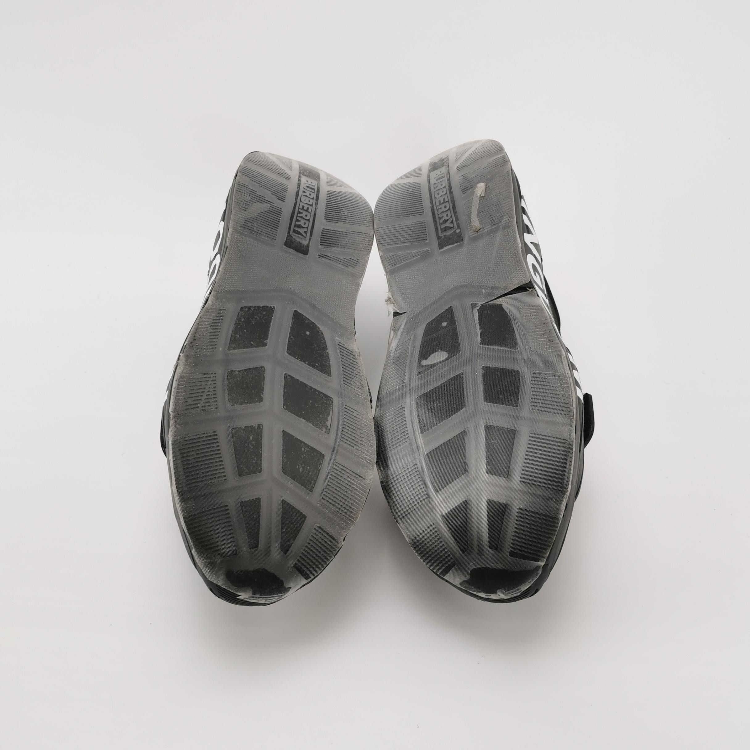 Burberry Burberry Men 6 Lowtop Sneakers Size US 6 / EU 39 - 5 Thumbnail