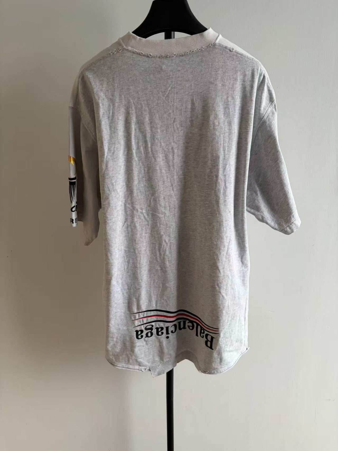 Balenciaga Balenciaga Upside Down Paris Print T-Shirt 2 Size US M / EU 48-50 / 2 - 3 Thumbnail