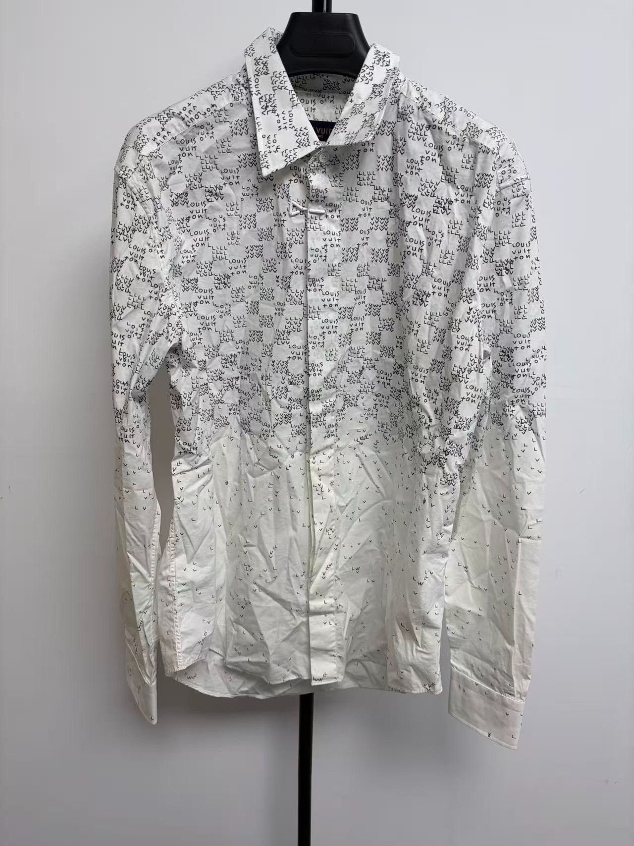 Louis Vuitton Louis Vuitton Monogram Print Shirt Size L Size US L / EU 52-54 / 3 - 2 Thumbnail