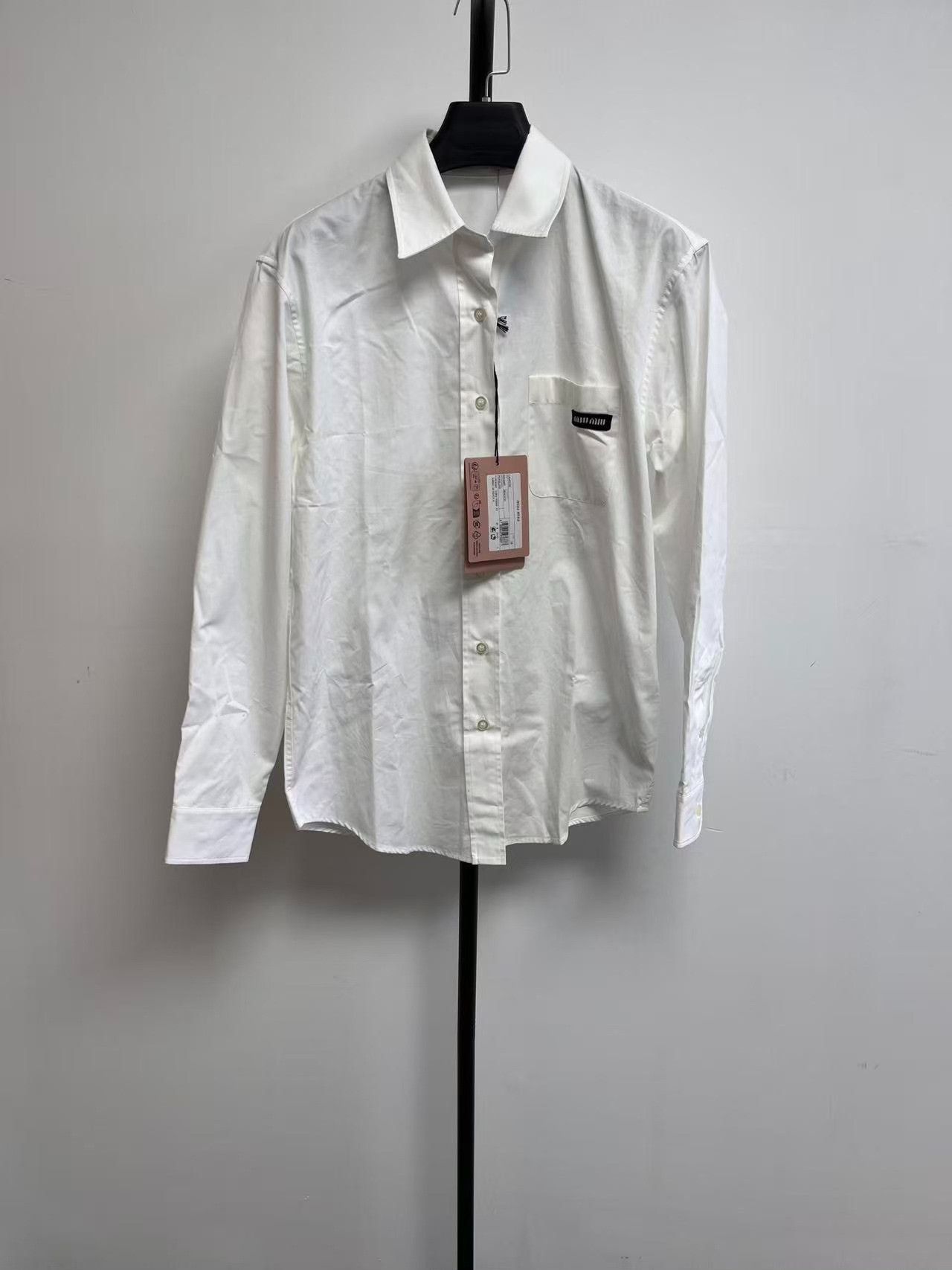 Miu Miu Miu Miu Poplin Logo Pocket Shirt Size 36 Size XS / US 0-2 / IT 36-38 - 2 Thumbnail