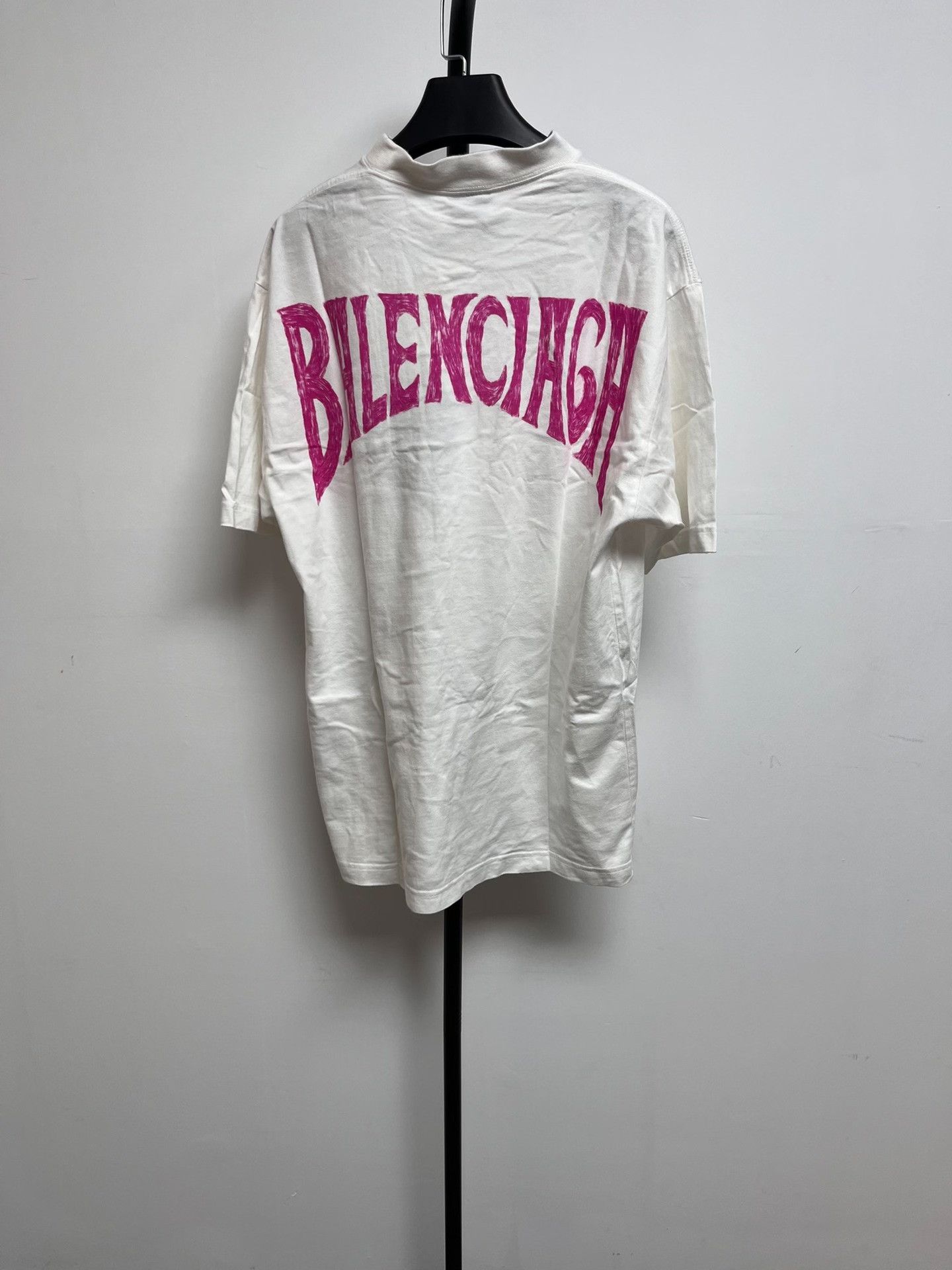 Balenciaga Balenciaga Pink Graffiti Logo T-Shirt XS Size US XS / EU 42 / 0 - 2 Thumbnail