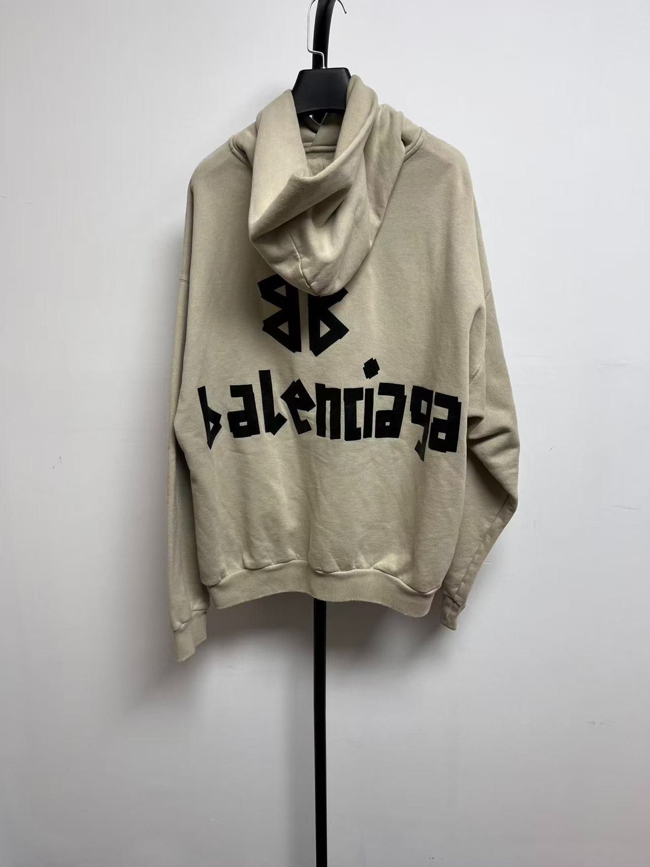 Balenciaga Balenciaga Tape Logo Hoodie Size XS Size US XS / EU 42 / 0 - 3 Thumbnail