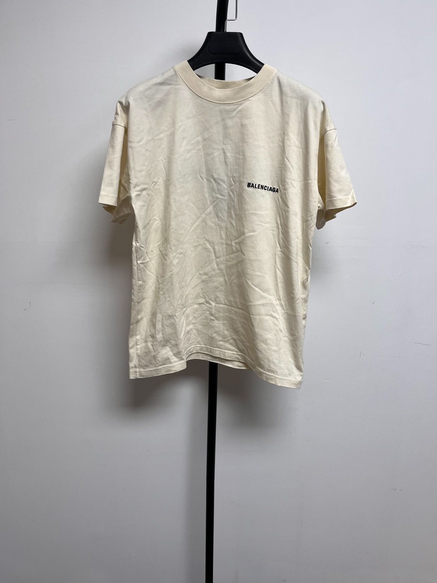 Balenciaga Balenciaga Back Logo Print Crewneck T-Shirt XXS Size US XXS / EU 40 - 2 Thumbnail