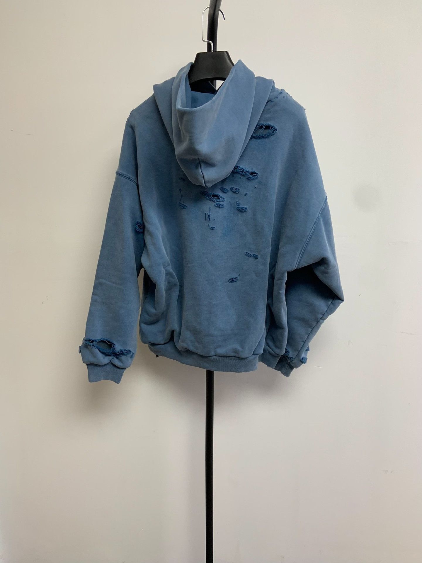 Balenciaga Balenciaga Destroyed Logo Hoodie XS Size US XS / EU 42 / 0 - 3 Thumbnail