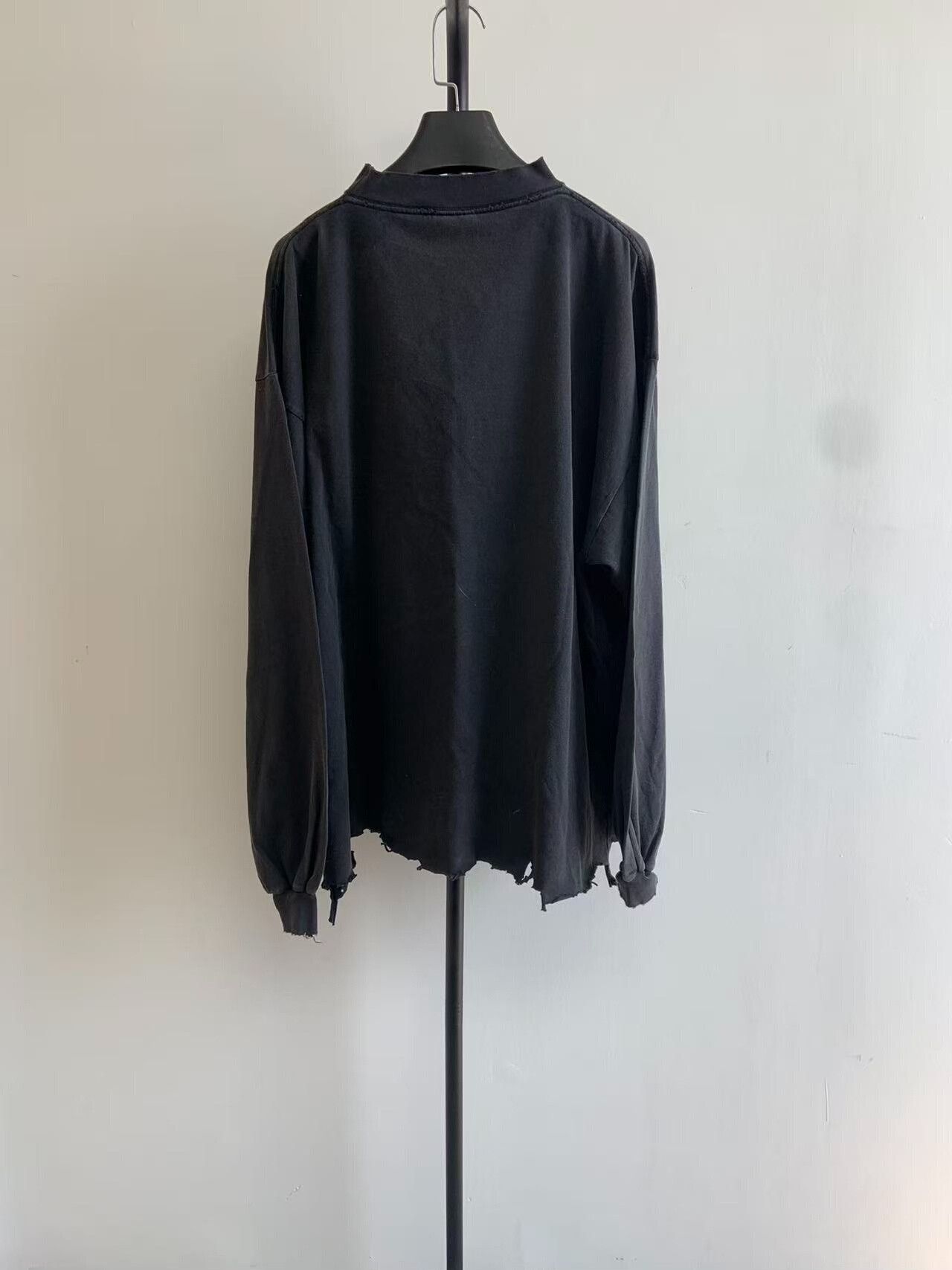Balenciaga Balenciaga Distressed Logo Long Sleeve Shirt Size 1 Size US S / EU 44-46 / 1 - 3 Thumbnail