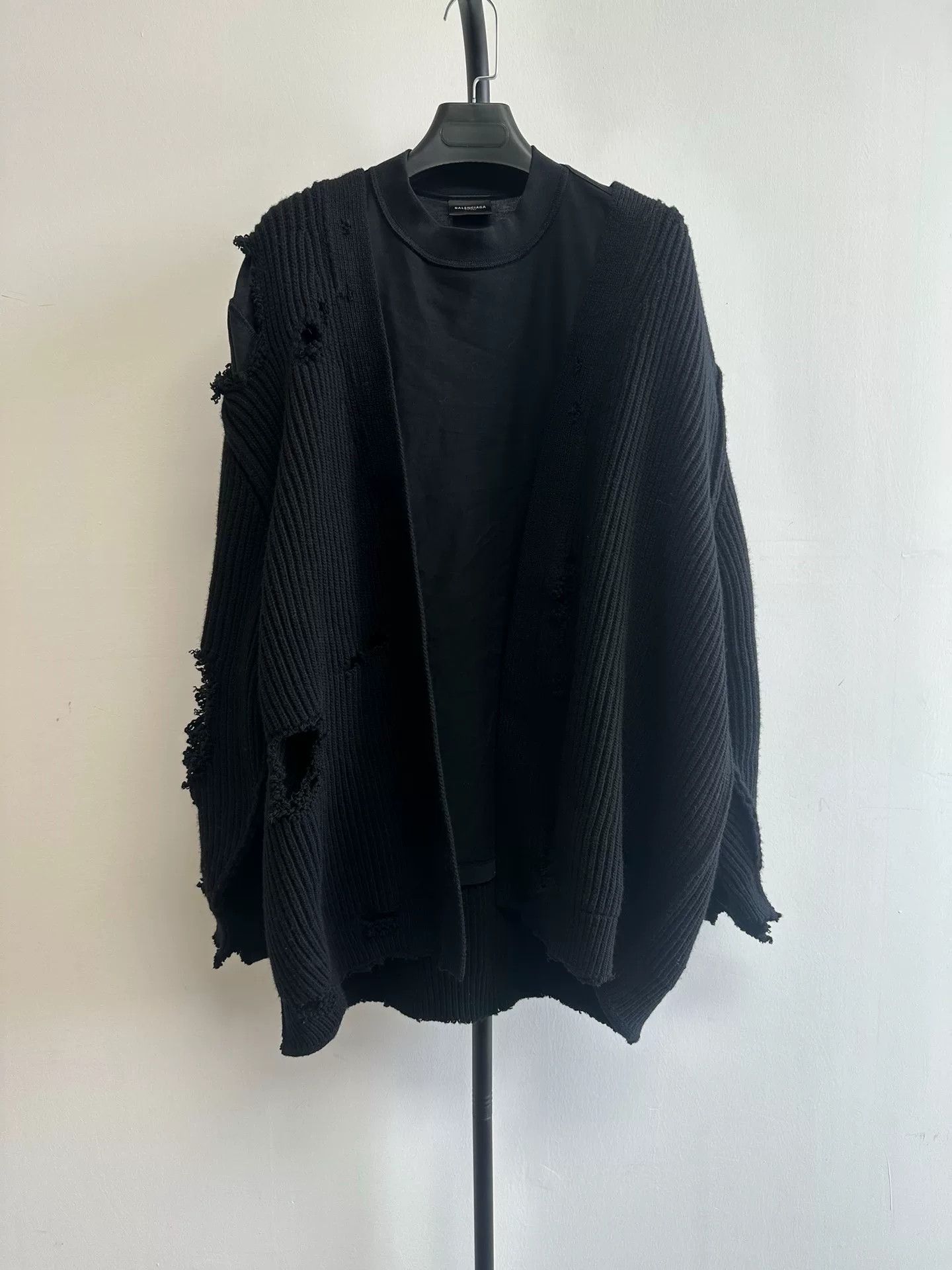 Balenciaga Balenciaga Distressed Layered 2-in-1 Cardigan Size 2 Size US M / EU 48-50 / 2 - 2 Thumbnail