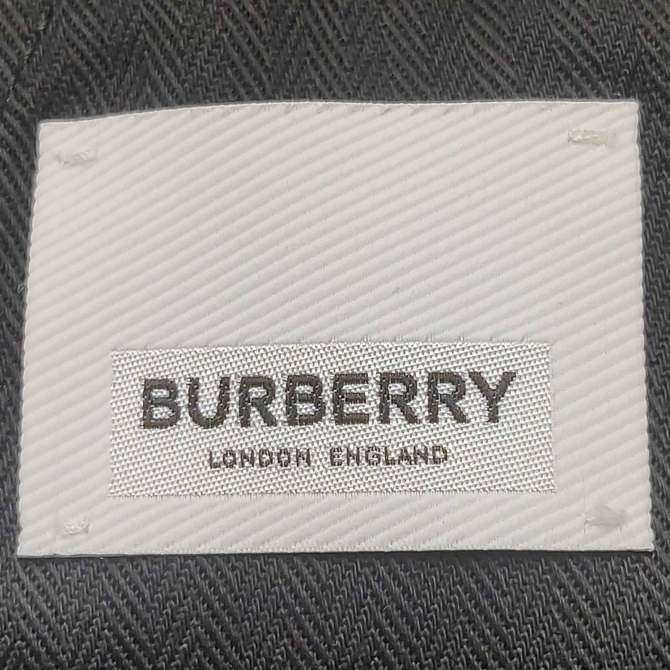 Burberry Burberry Men 34 Casual Pants Size US 34 / EU 50 - 7 Thumbnail