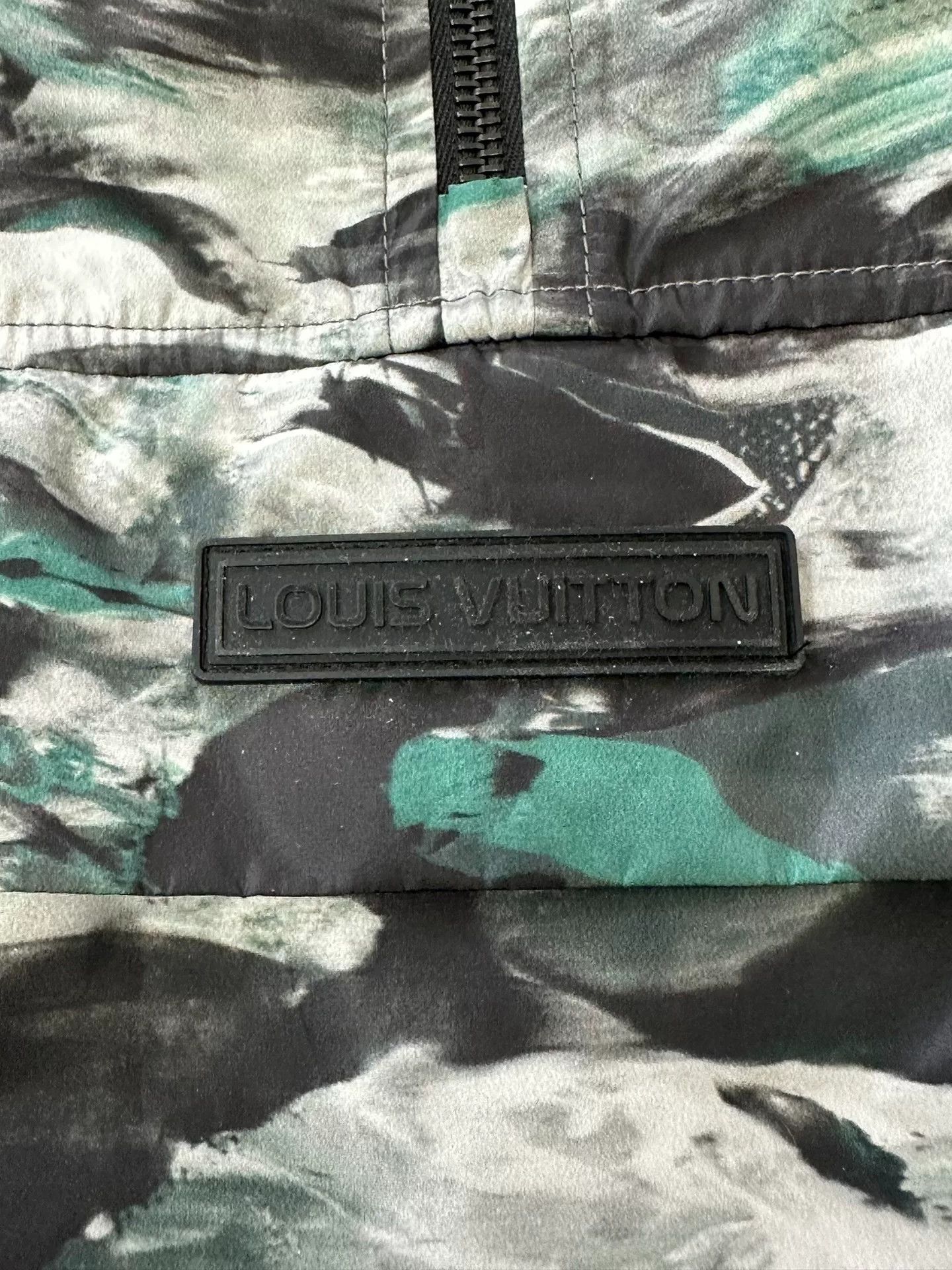 Louis Vuitton Louis Vuitton Camo Graffiti Anorak 50 Size US M / EU 48-50 / 2 - 4 Thumbnail