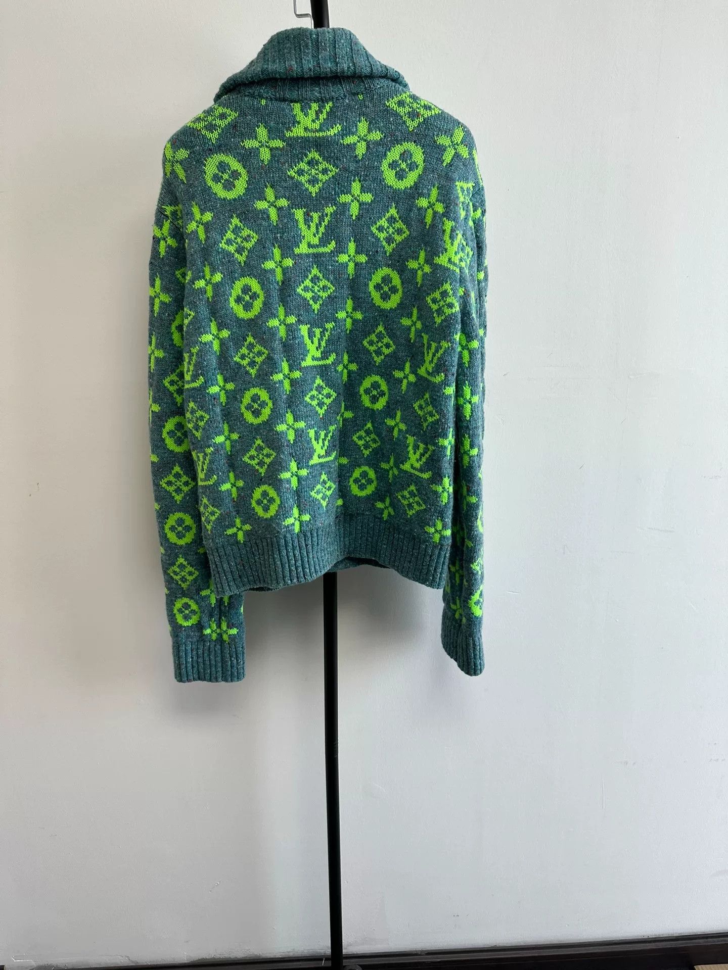 Louis Vuitton Louis Vuitton Monogram Knit Cardigan Size S Size US S / EU 44-46 / 1 - 3 Thumbnail