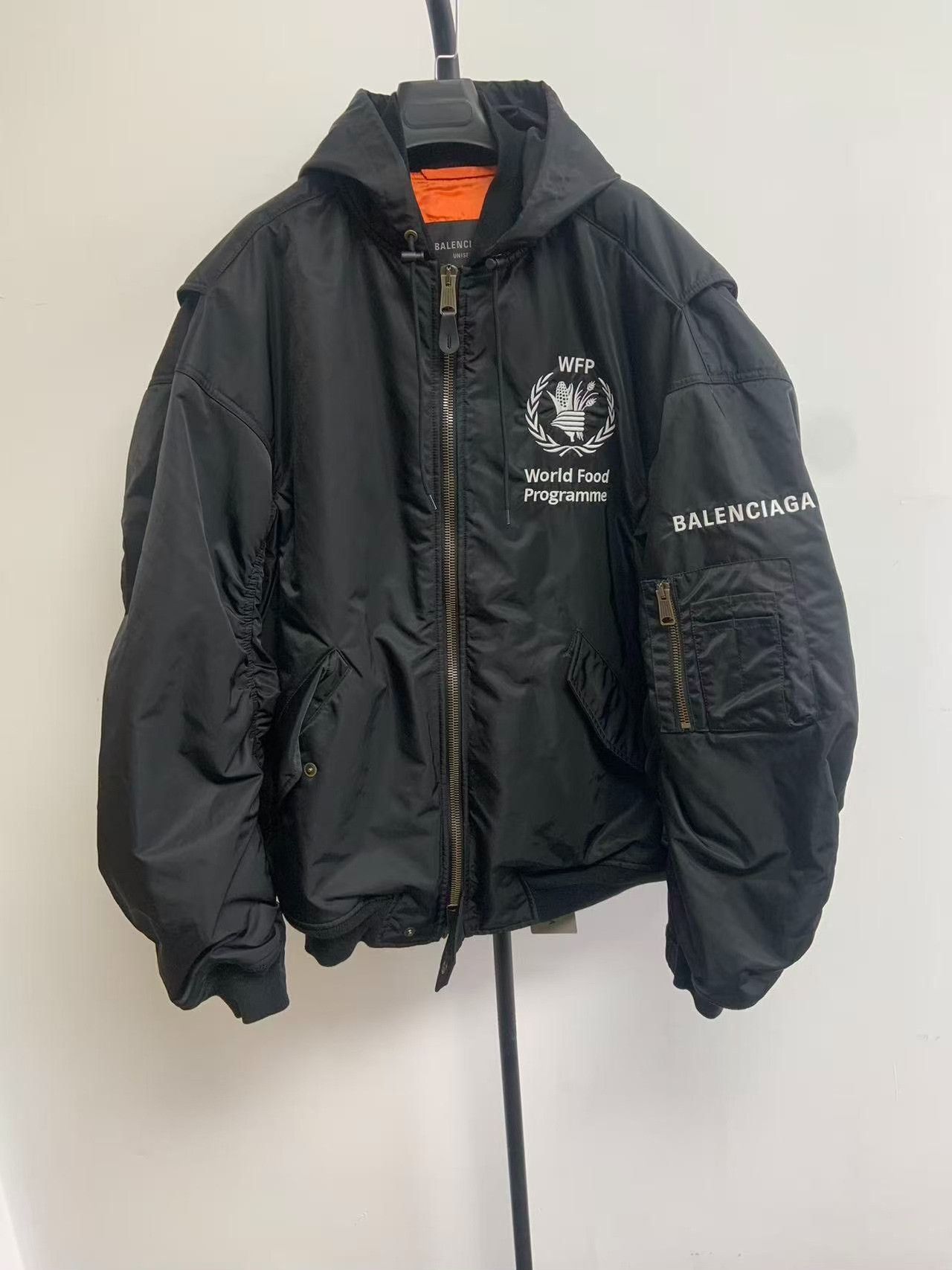 Balenciaga Balenciaga x WFP Hooded Bomber Jacket Size 2 Size US M / EU 48-50 / 2 - 2 Thumbnail