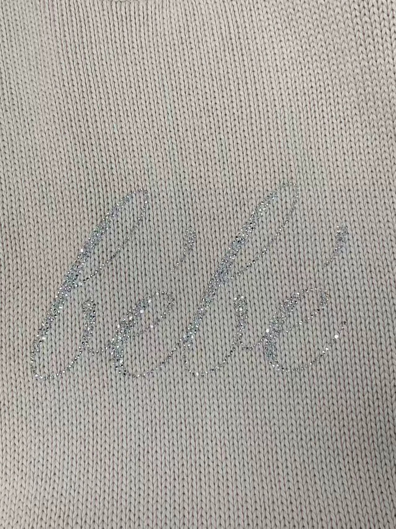 Balenciaga Balenciaga Bébé Embellished Knit Sweater Size M Size US M / EU 48-50 / 2 - 4 Thumbnail