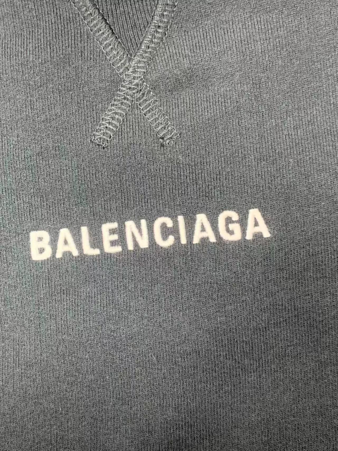 Balenciaga Balenciaga Double Logo Polo Collar Sweatshirt S Size US S / EU 44-46 / 1 - 4 Thumbnail