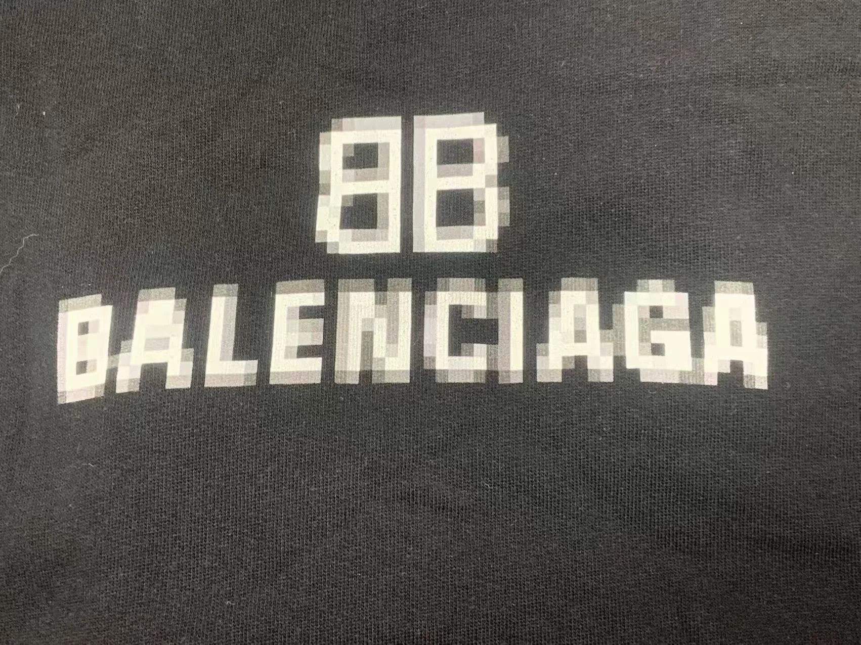 Balenciaga Balenciaga Pixel Logo Hoodie Size M Size US M / EU 48-50 / 2 - 4 Thumbnail