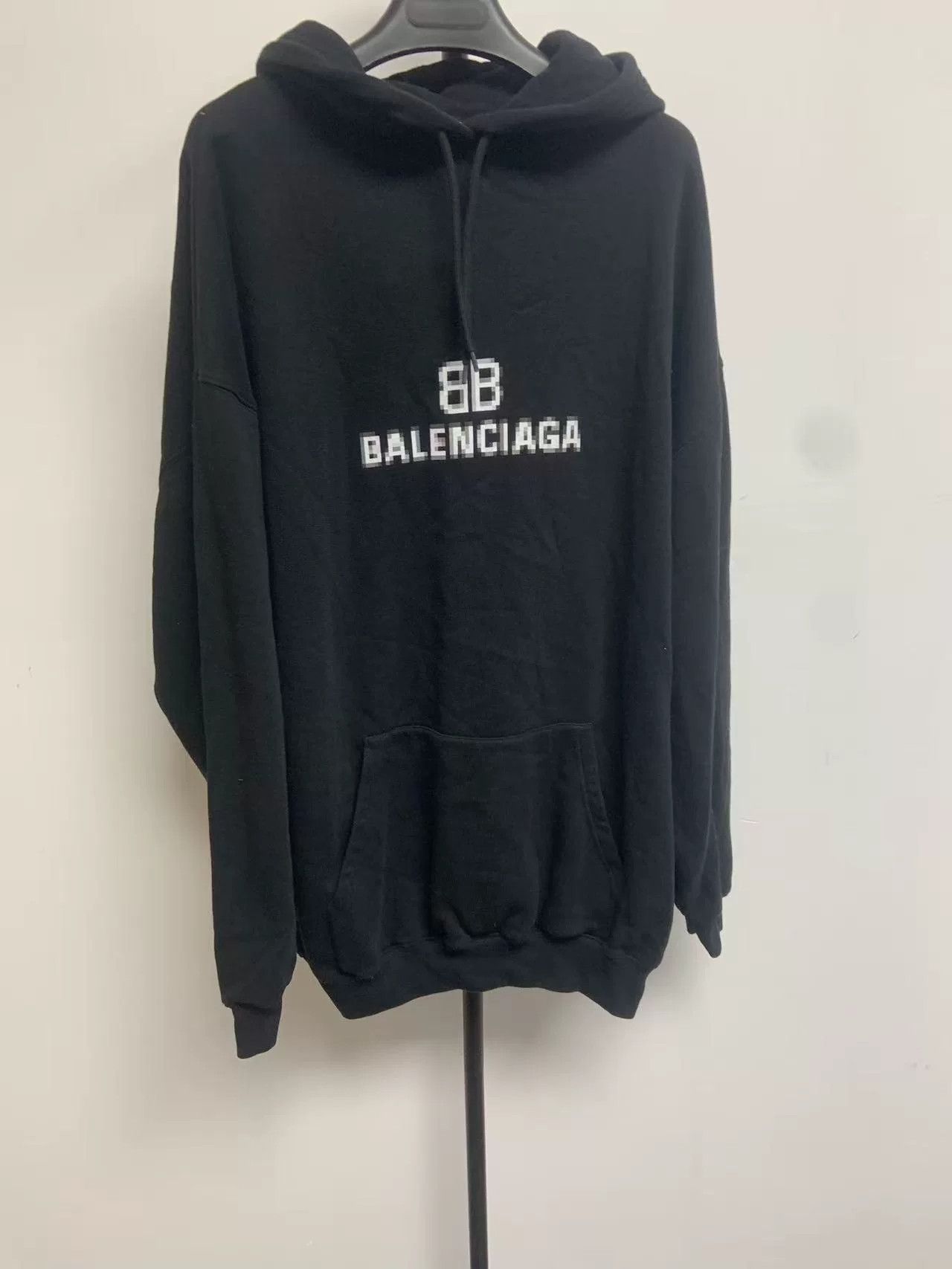 Balenciaga Balenciaga Pixel Logo Hoodie Size M Size US M / EU 48-50 / 2 - 2 Thumbnail