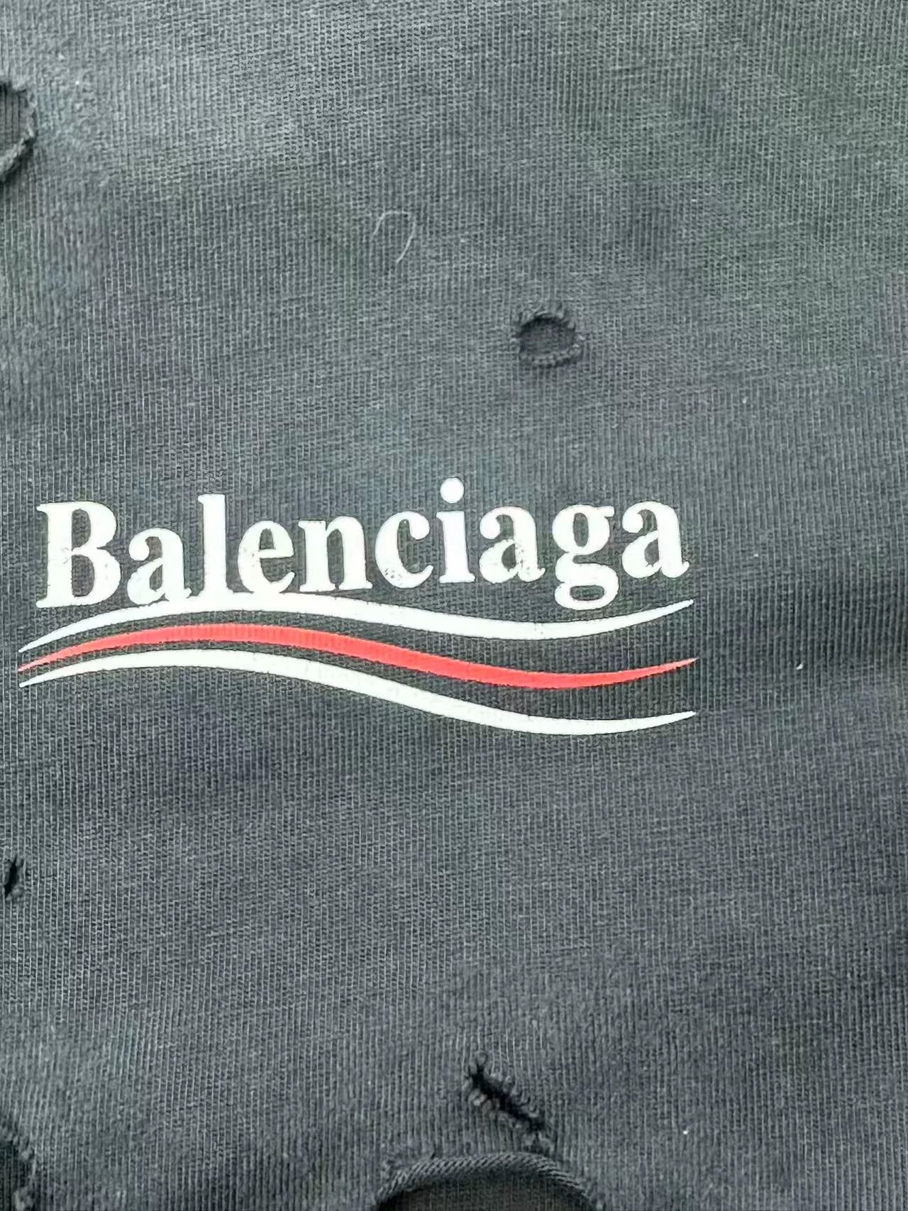 Balenciaga Balenciaga Layered Distressed Logo Long Sleeve T-Shirt 3 Size US L / EU 52-54 / 3 - 4 Thumbnail
