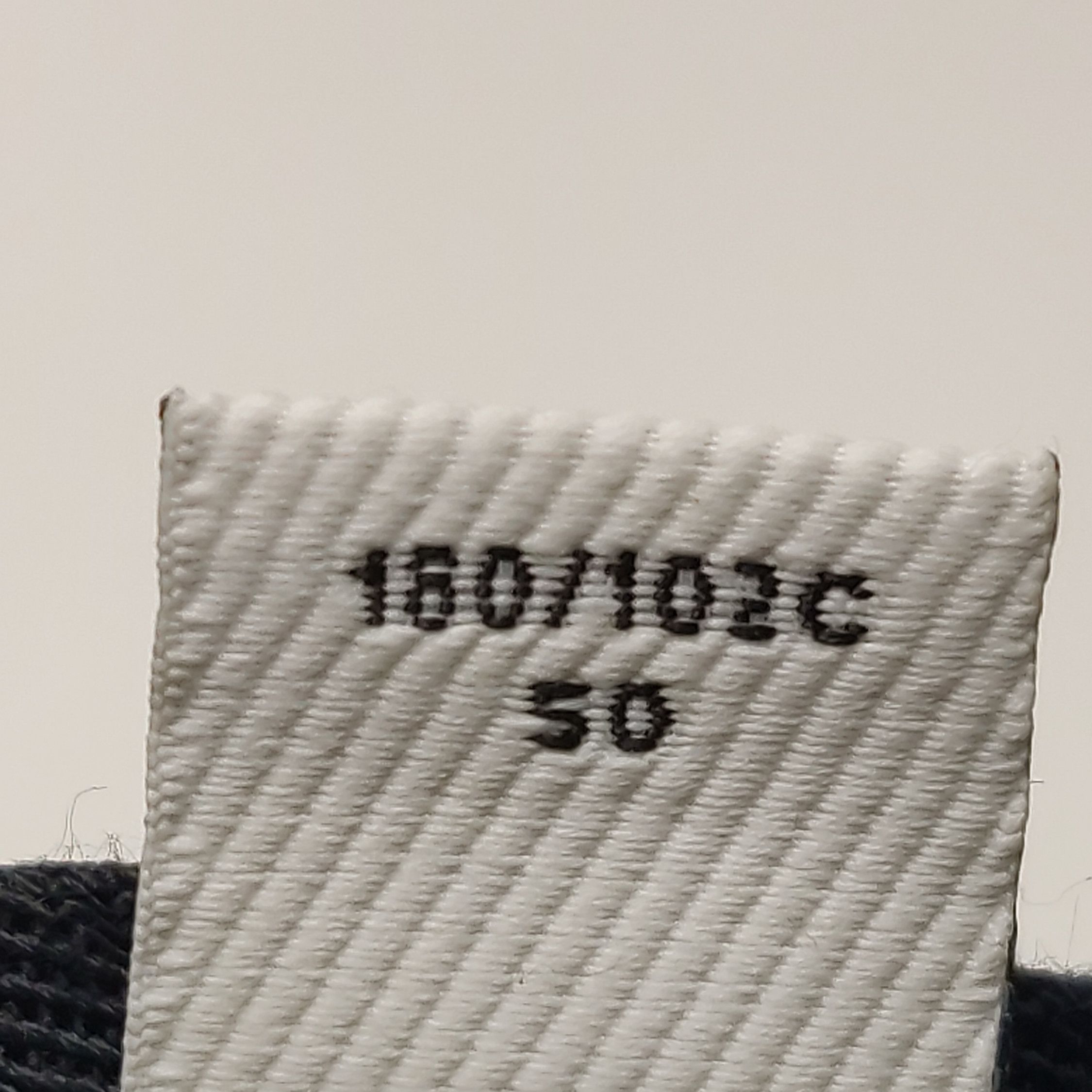 Burberry Burberry Men 36 Casual Pants Size US 36 / EU 52 - 9 Thumbnail