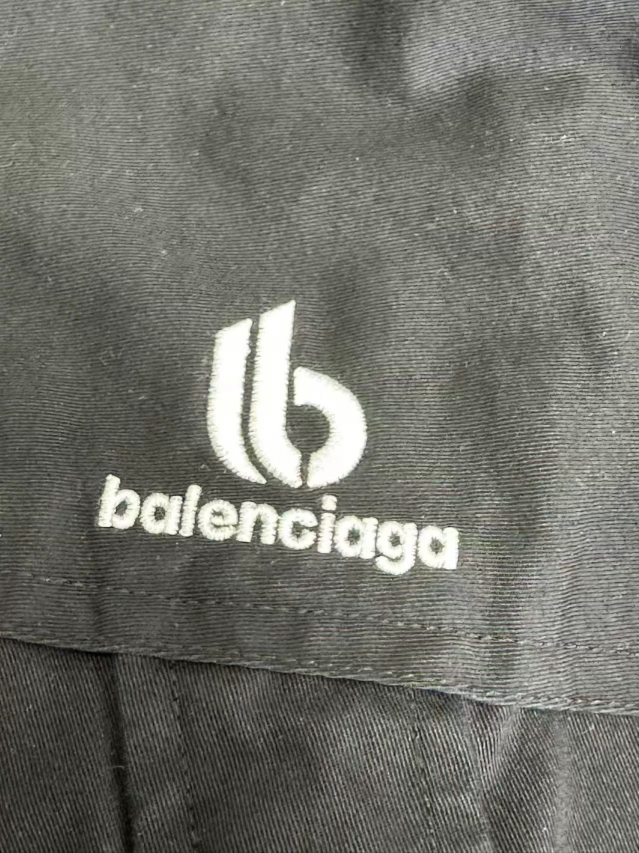 Balenciaga Balenciaga Embroidered Unifit Parka Size S Size US S / EU 44-46 / 1 - 4 Thumbnail