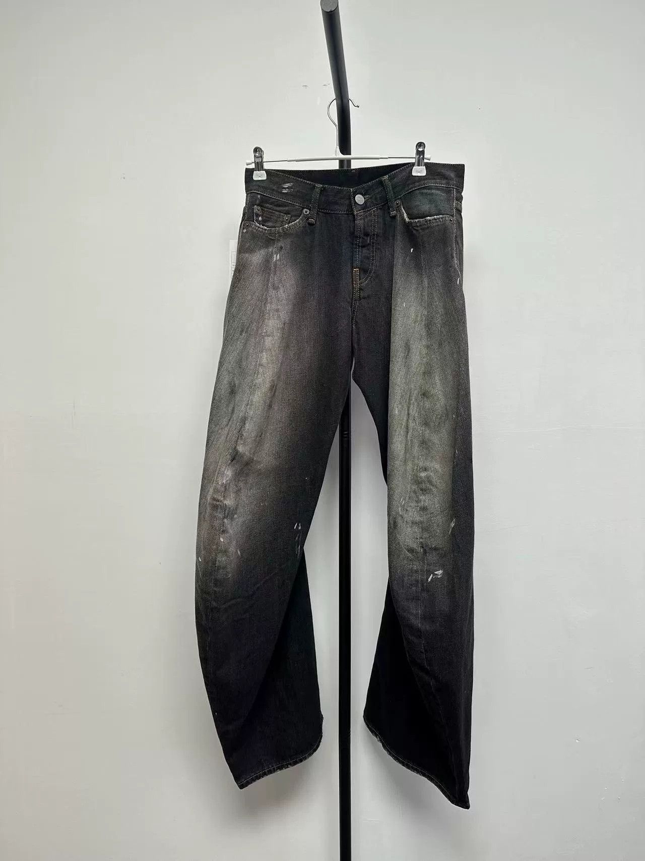 Acne Studios Acne Studios Splatter Wash Wide Leg Jeans 25 Size US 26 / EU 42 - 2 Thumbnail