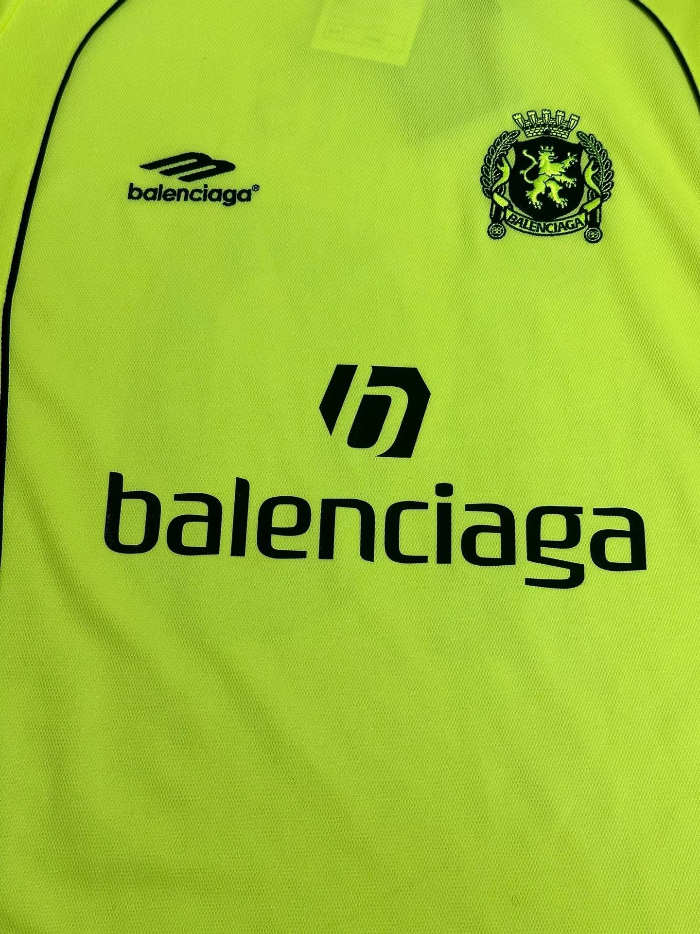 Balenciaga Balenciaga Neon Logo Long Sleeve Shirt Size 1 Size US S / EU 44-46 / 1 - 4 Thumbnail