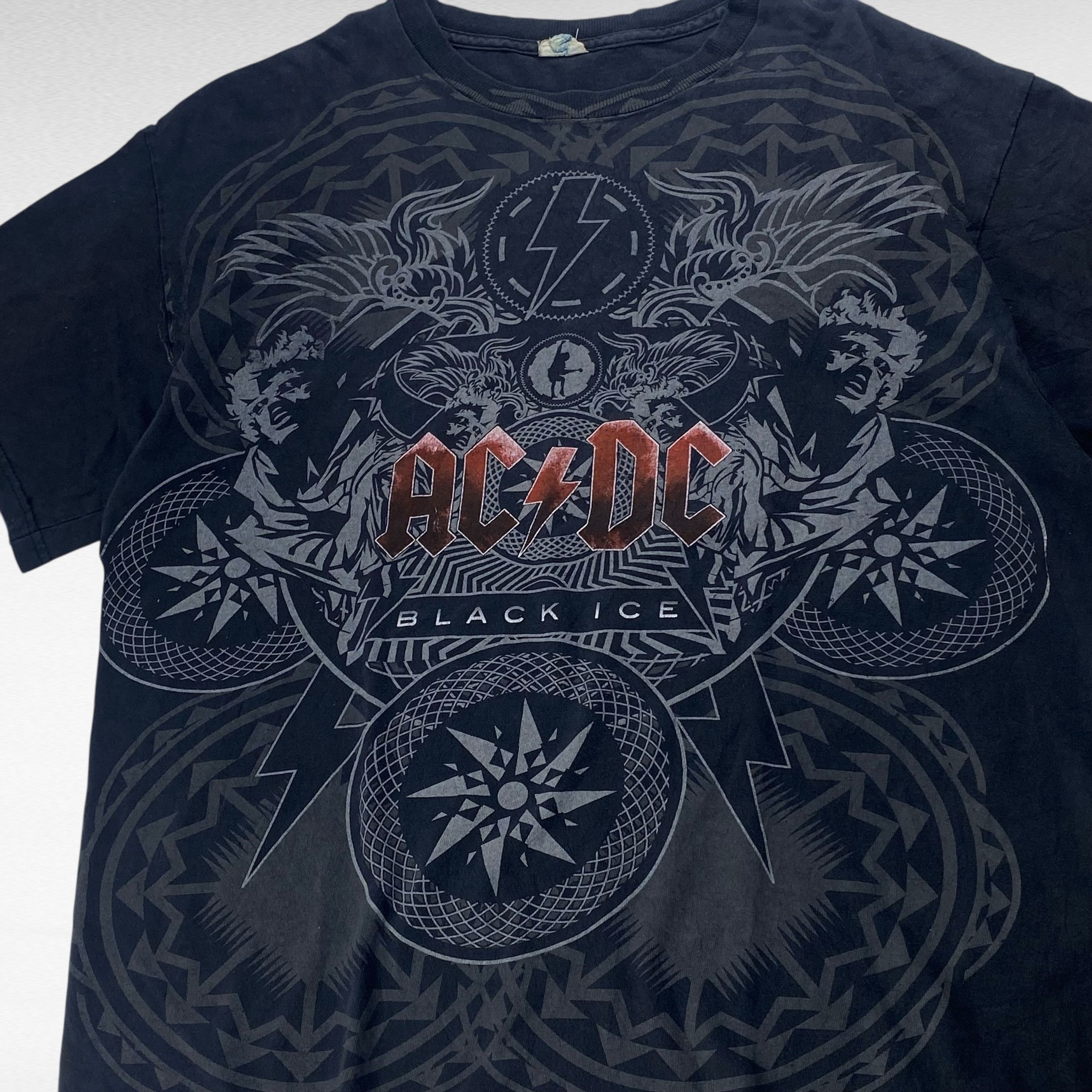 Delta Delta T-Shirt Size L Size US L / EU 52-54 / 3 - 4 Thumbnail