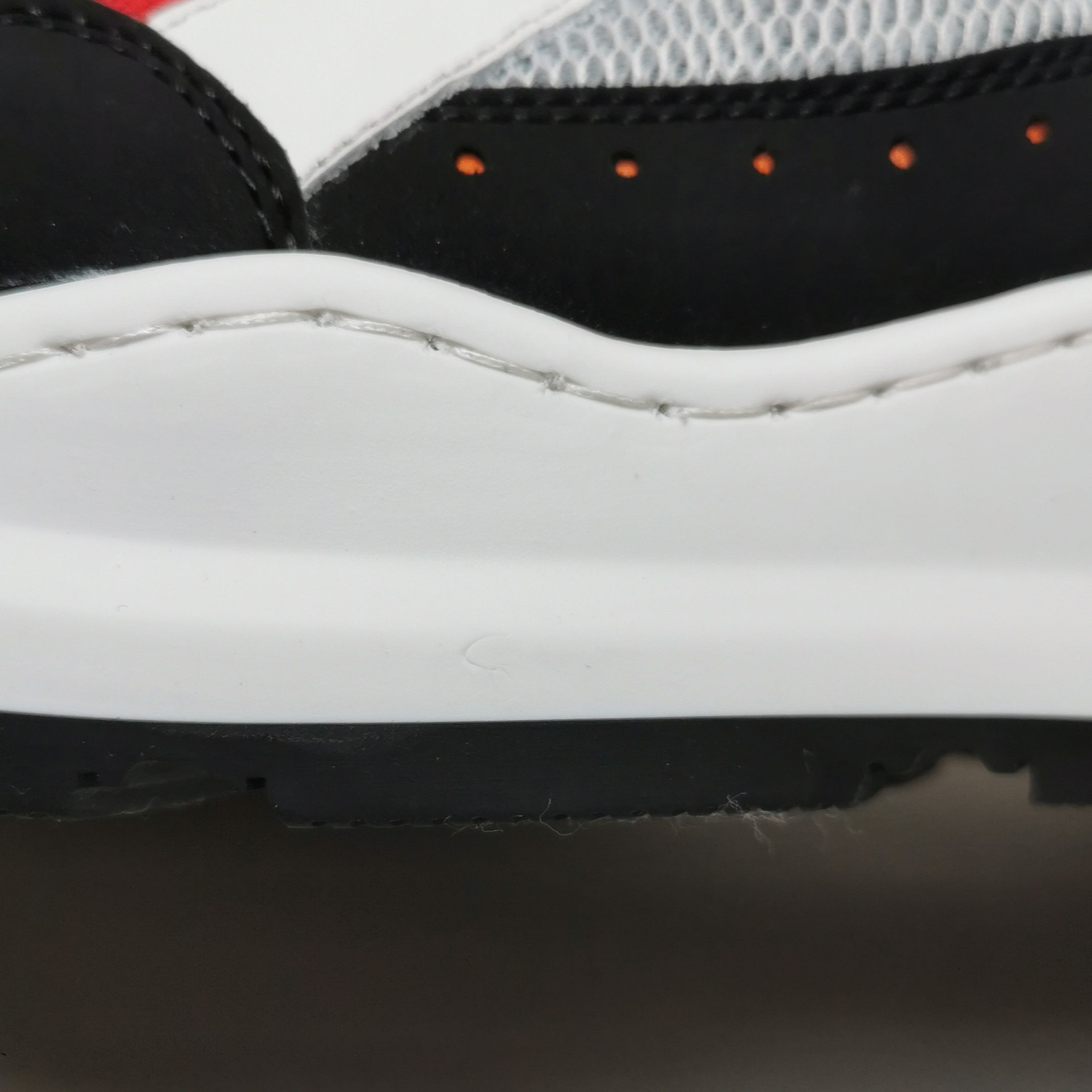 Burberry Burberry Men 10 Lowtop Sneakers Size US 10 / EU 43 - 9 Thumbnail
