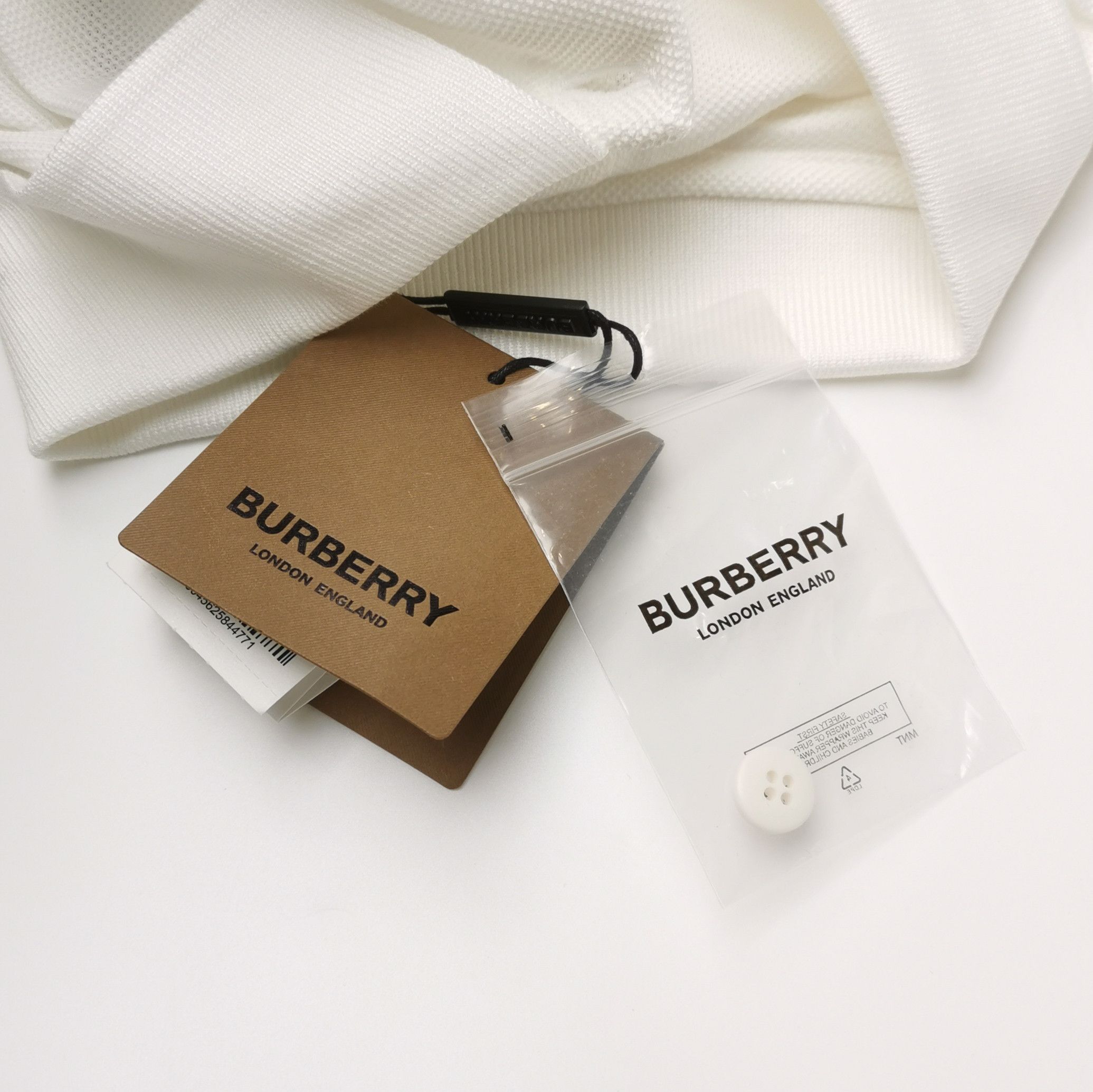 Burberry Burberry Men s Short Sleeve Shirts Size US S / EU 44-46 / 1 - 4 Thumbnail