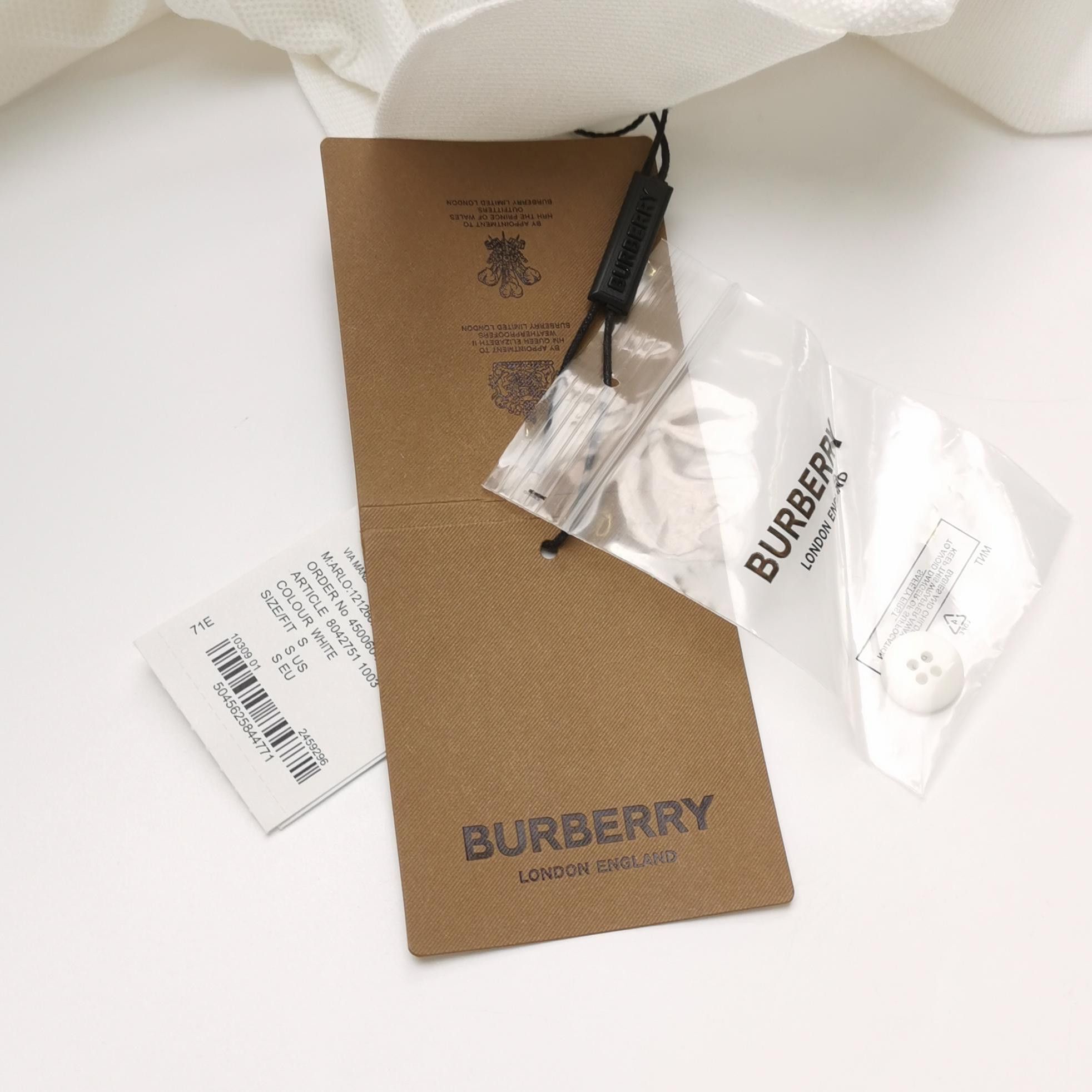Burberry Burberry Men s Short Sleeve Shirts Size US S / EU 44-46 / 1 - 4 Thumbnail
