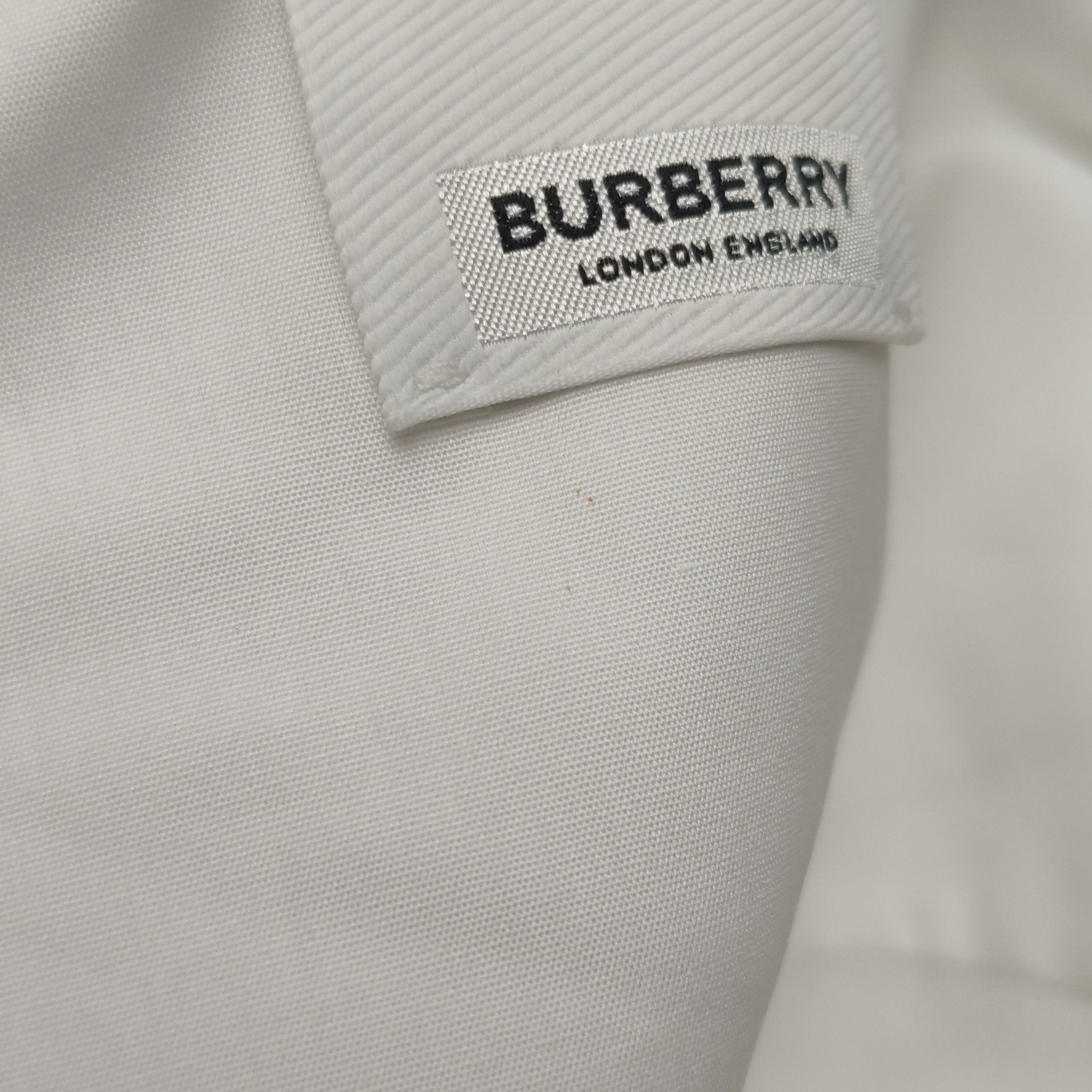 Burberry Burberry Men xl Button Ups Size US XL / EU 56 / 4 - 11 Thumbnail