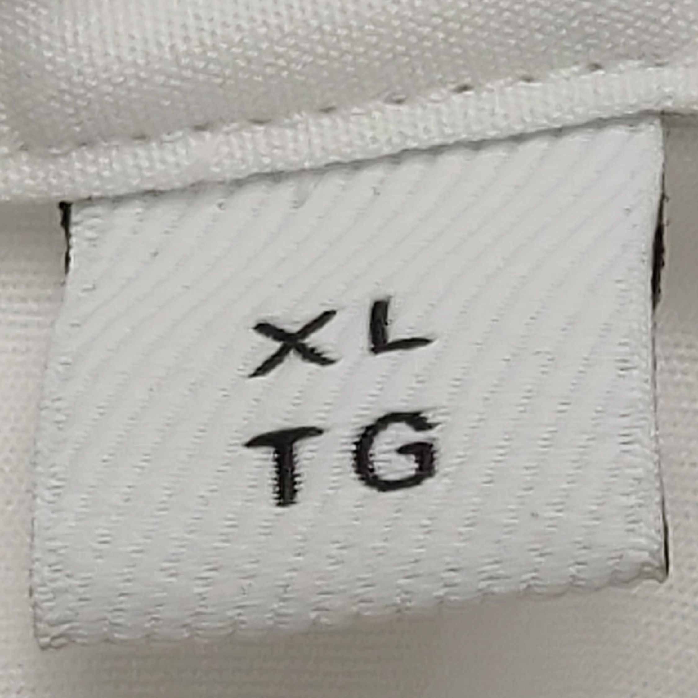 Burberry Burberry Men xl Button Ups Size US XL / EU 56 / 4 - 8 Thumbnail