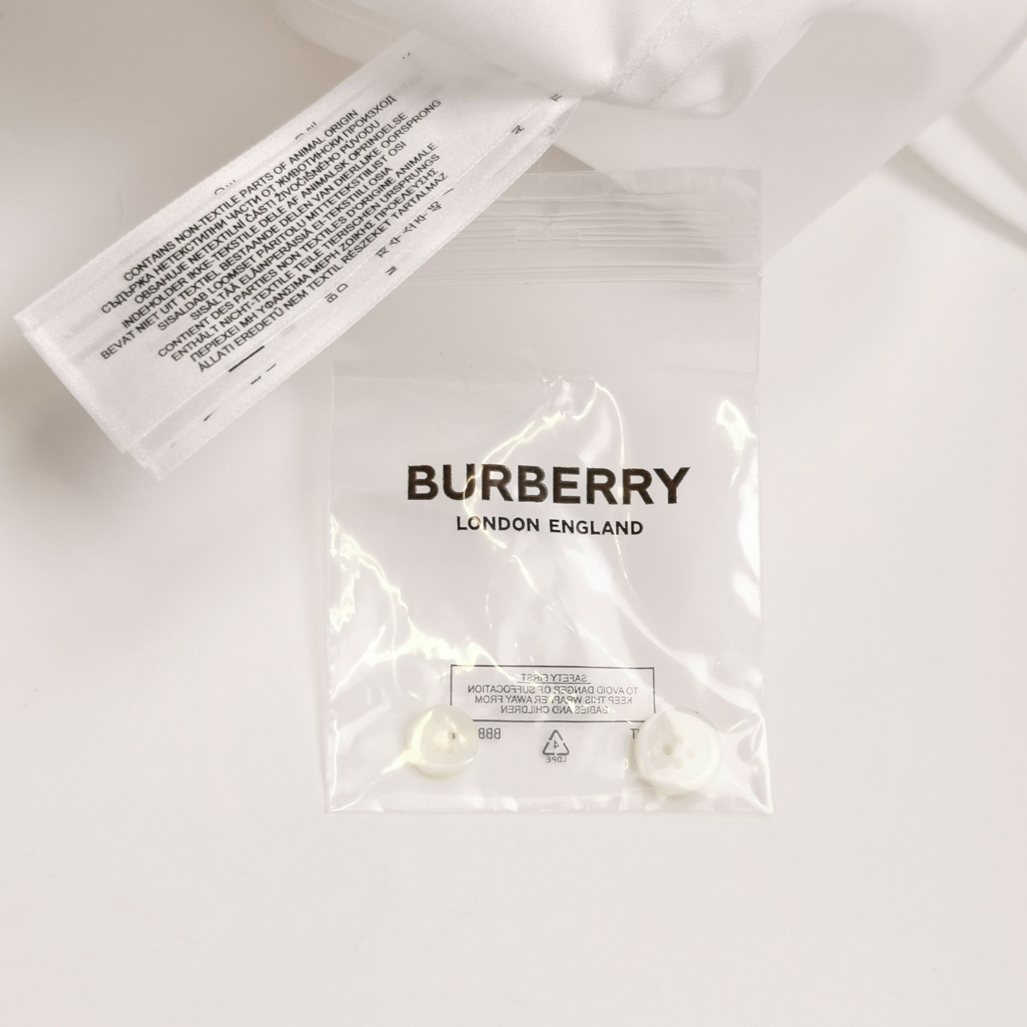 Burberry Burberry Men xxl Button Ups Size US XXL / EU 58 / 5 - 5 Thumbnail