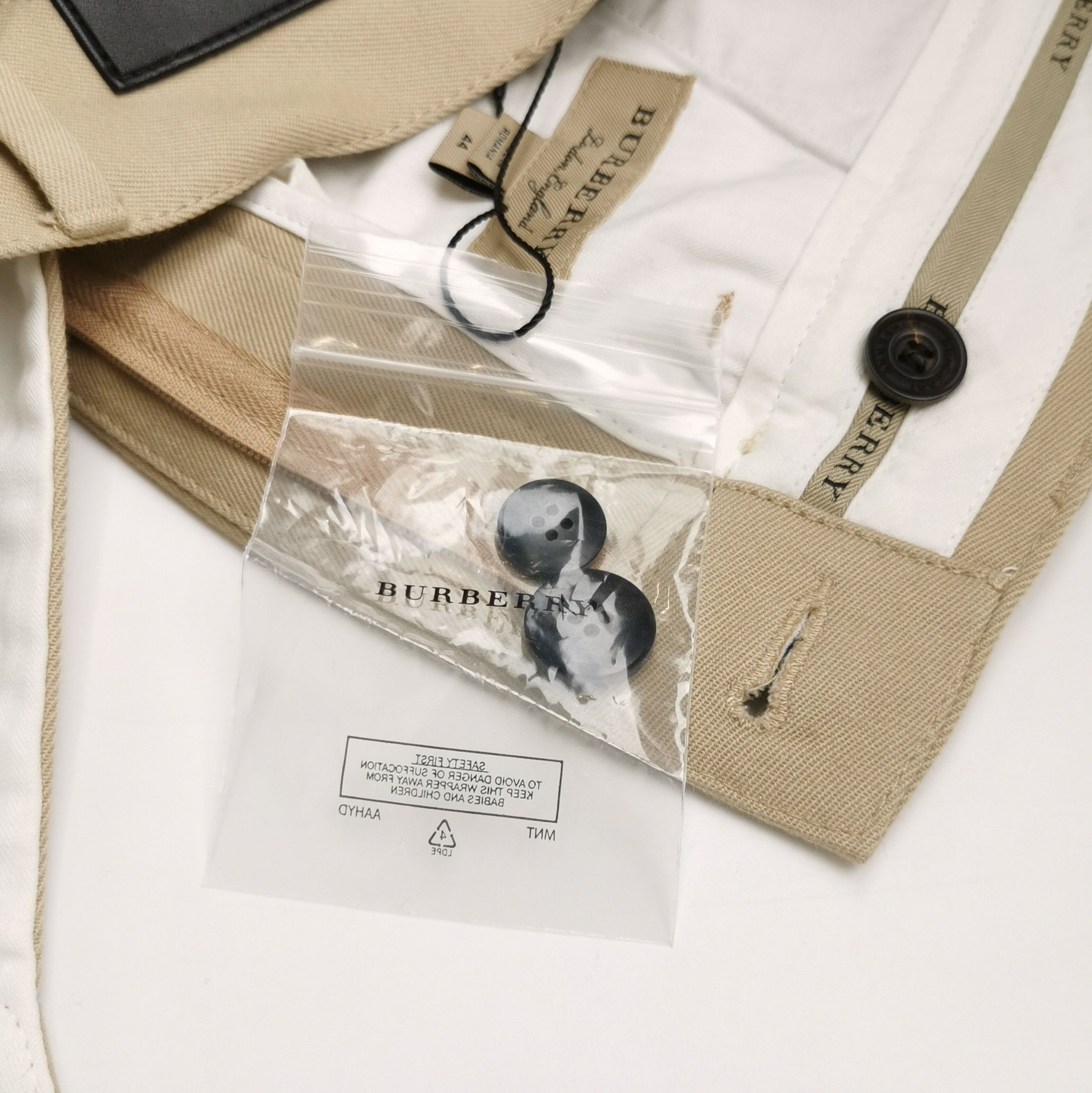 Burberry Burberry Men 28 Casual Pants Size US 28 / EU 44 - 5 Thumbnail