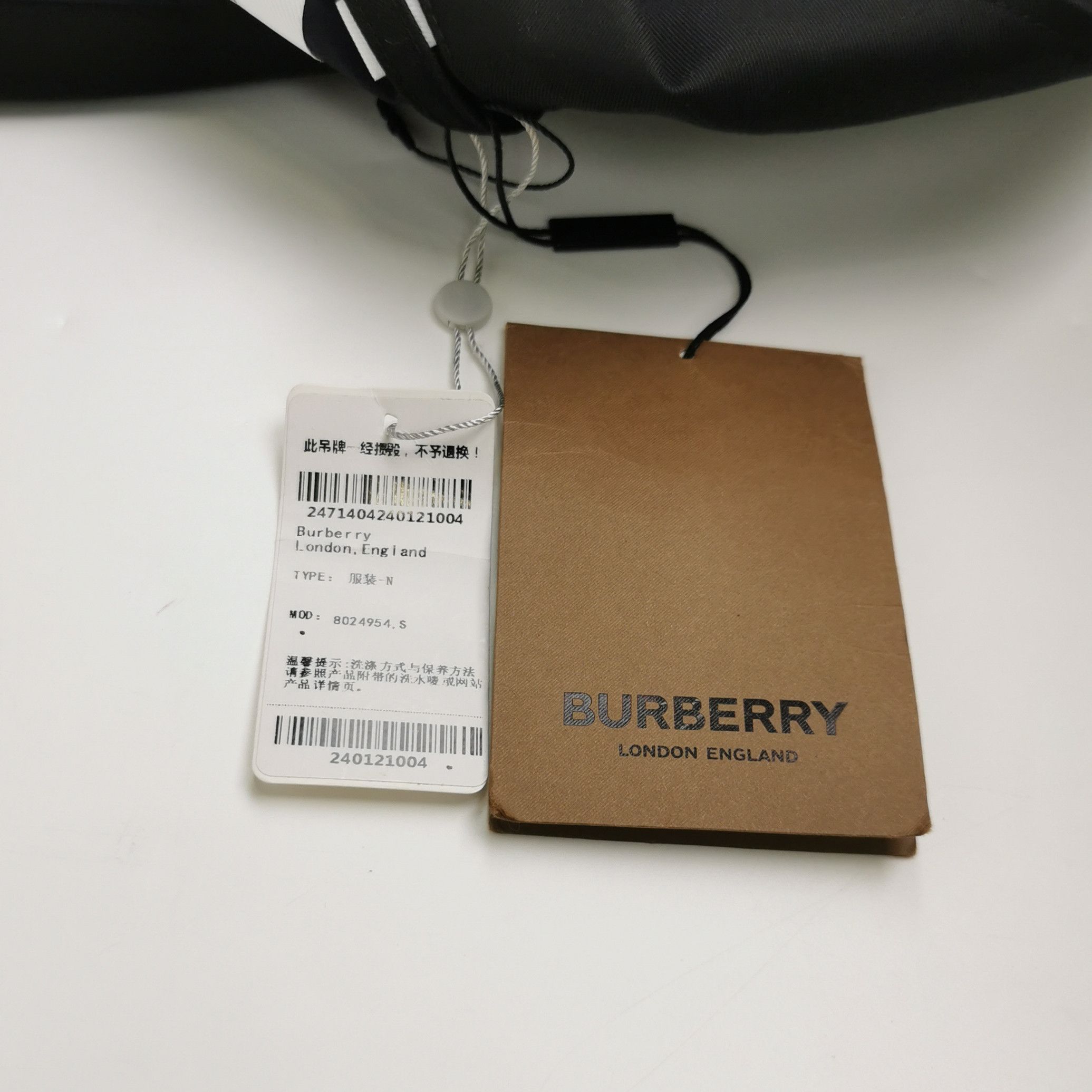 Burberry Burberry Men s Light Jackets Size US S / EU 44-46 / 1 - 4 Thumbnail