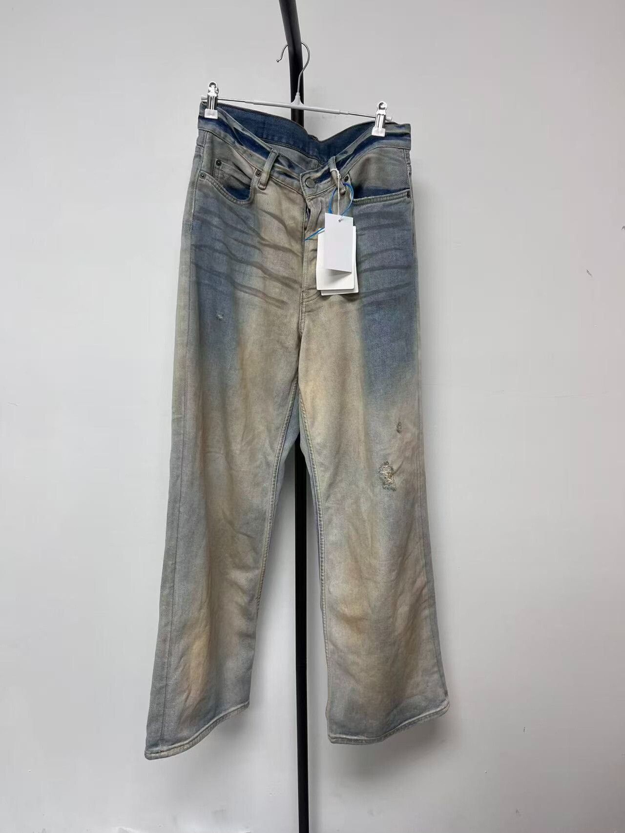 Acne Studios Acne Studios Distressed Jeans EUR 46 Size 32" / US 10 / IT 46 - 2 Thumbnail