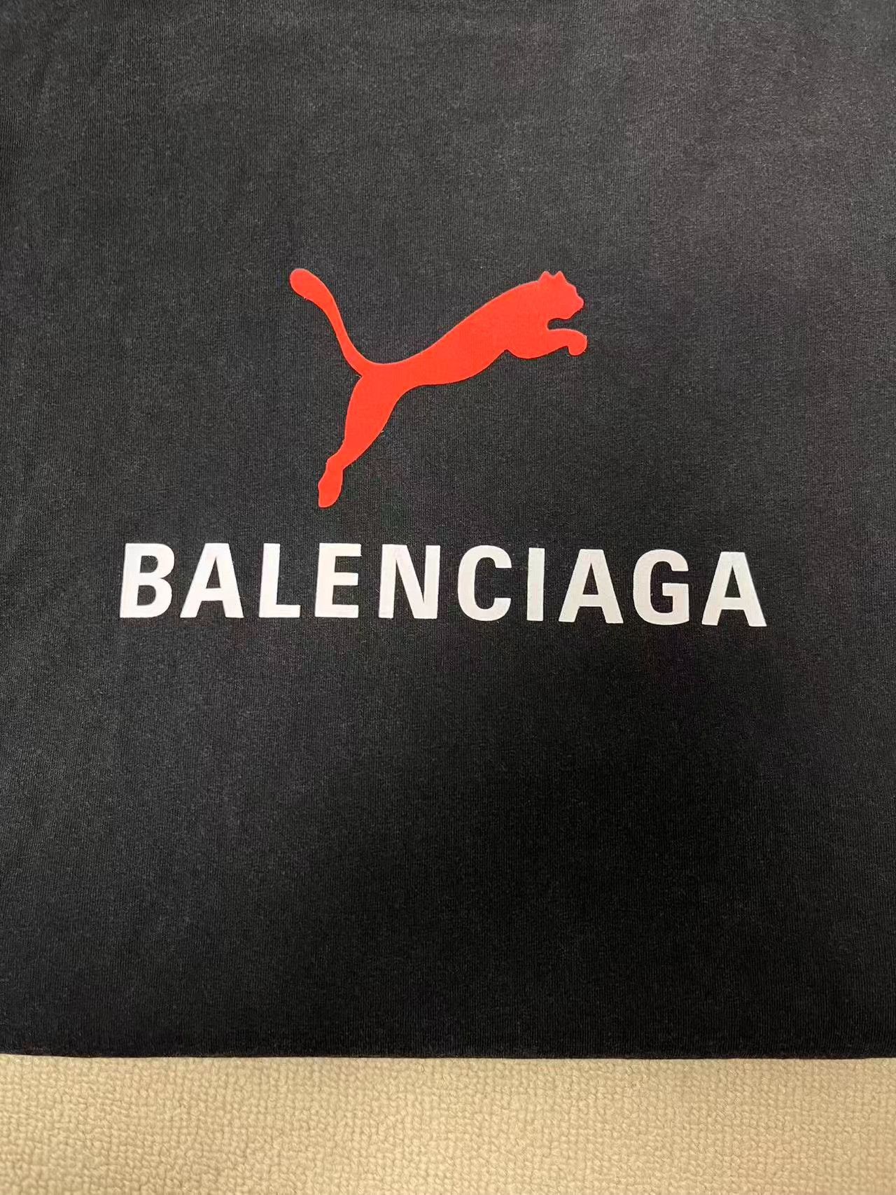 Balenciaga Balenciaga x Puma Logo Graphic T-Shirt Size 4 Size US XL / EU 56 / 4 - 4 Thumbnail