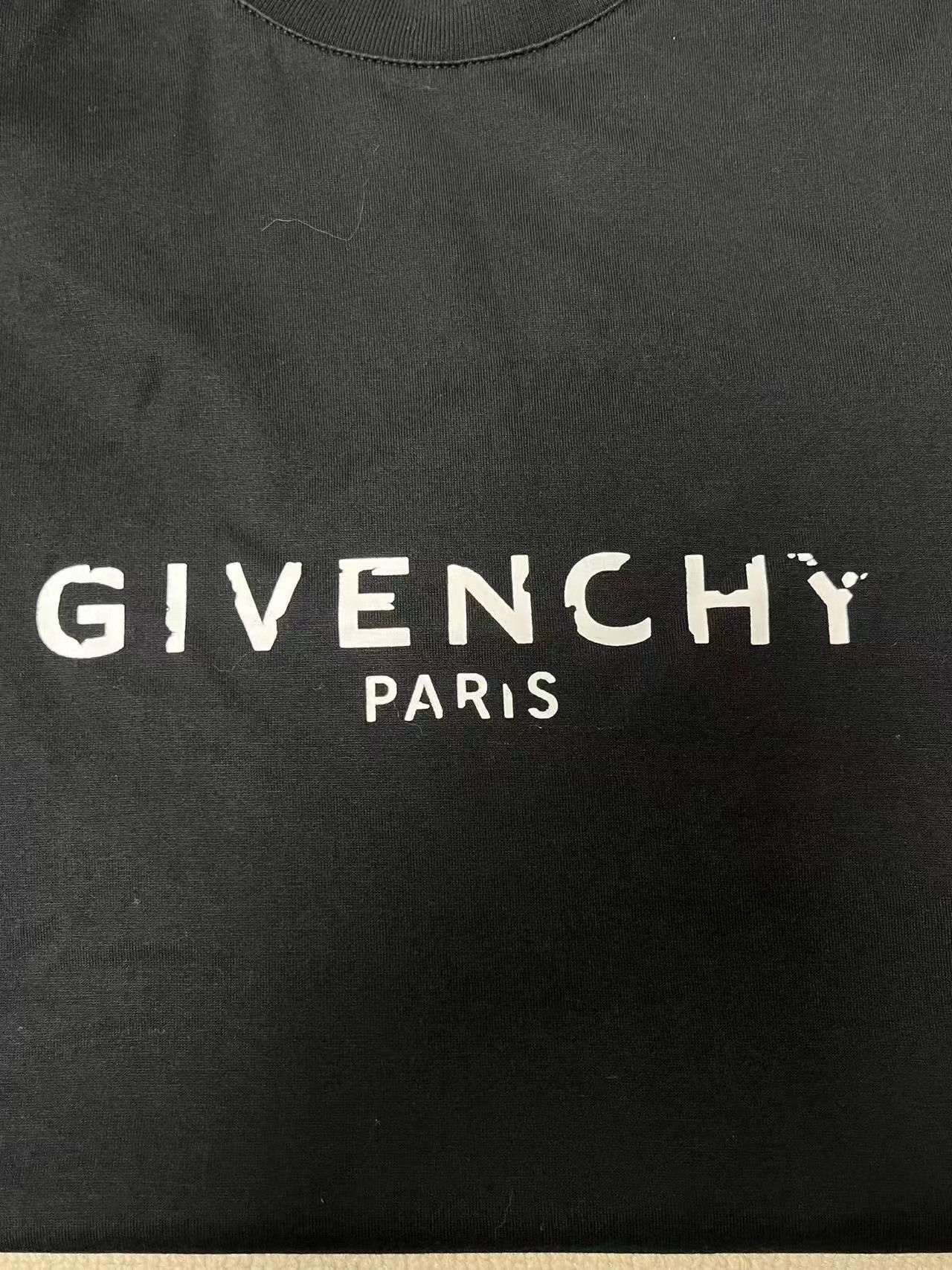 Givenchy Givenchy Logo Print T-Shirt XS Size US XS / EU 42 / 0 - 4 Thumbnail