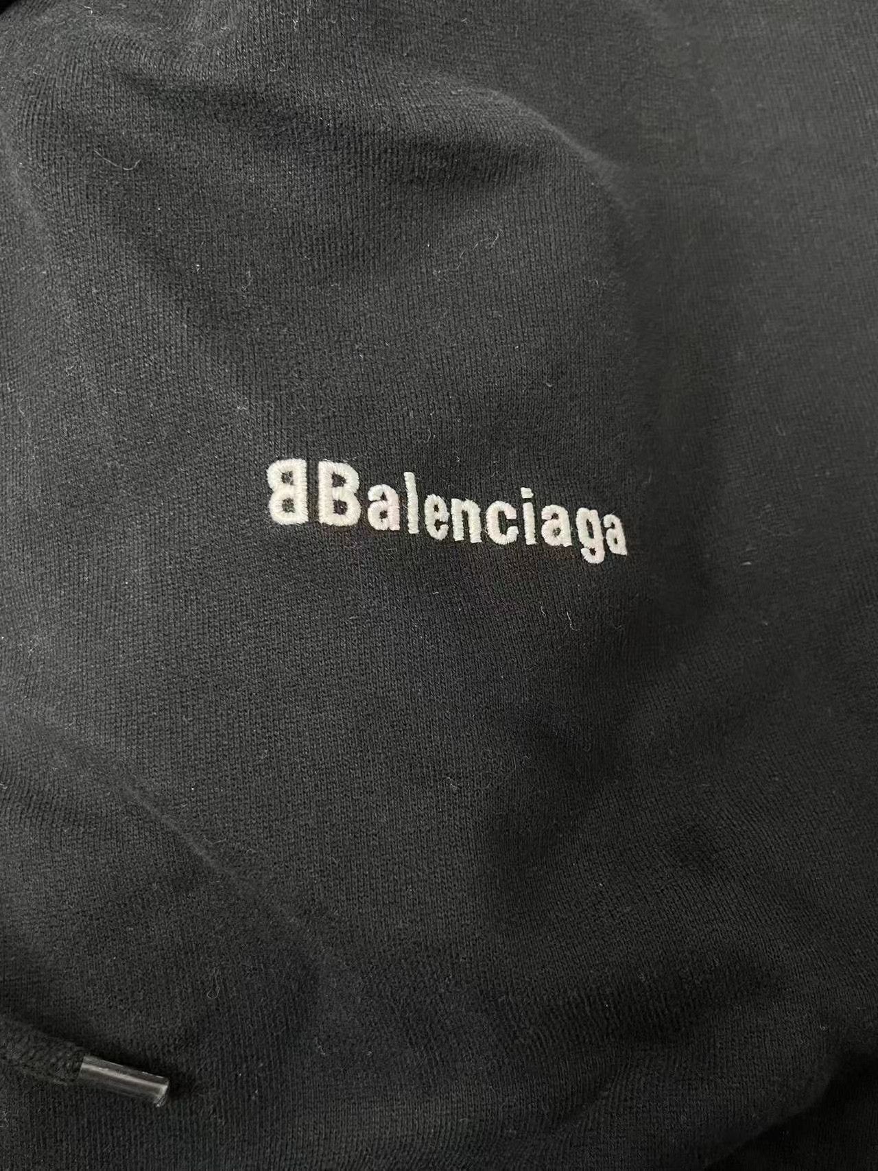Balenciaga Balenciaga Logo Print Hoodie Size M Size US M / EU 48-50 / 2 - 4 Thumbnail