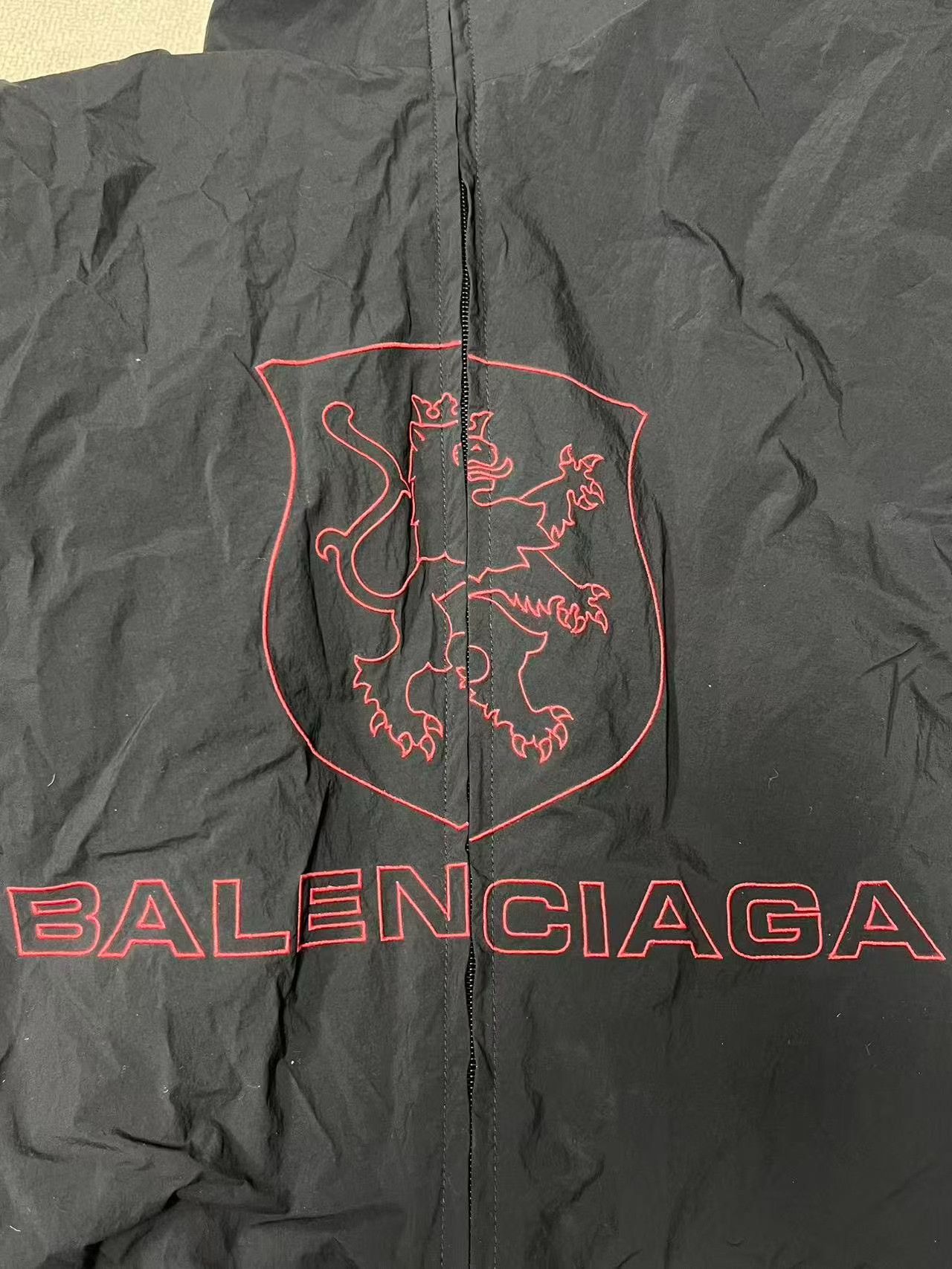 Balenciaga Balenciaga Lion Crest Embroidered Windbreaker Size 2 Size US M / EU 48-50 / 2 - 4 Thumbnail