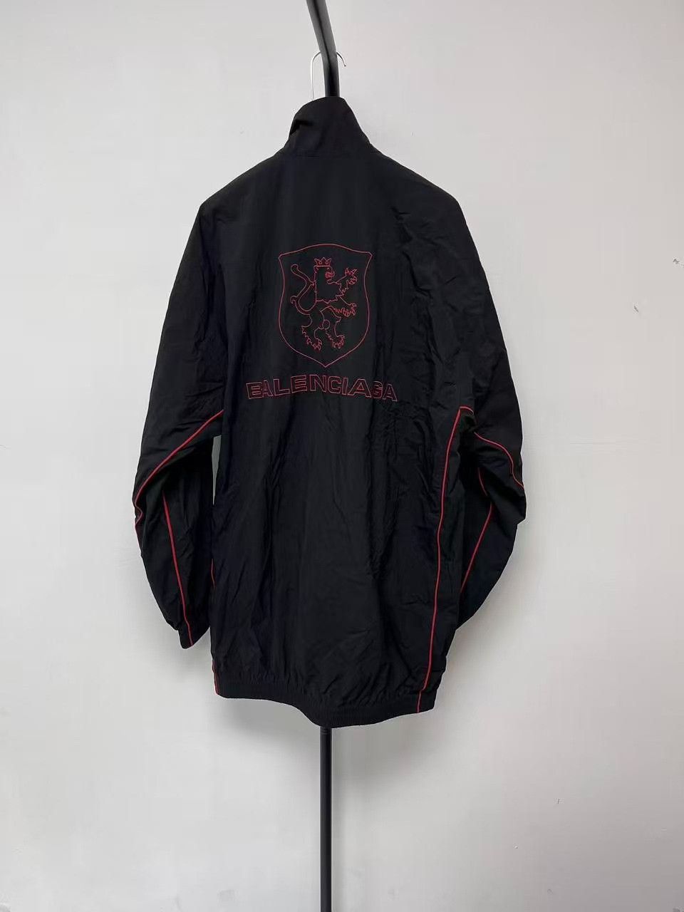 Balenciaga Balenciaga Lion Crest Embroidered Windbreaker Size 2 Size US M / EU 48-50 / 2 - 3 Thumbnail