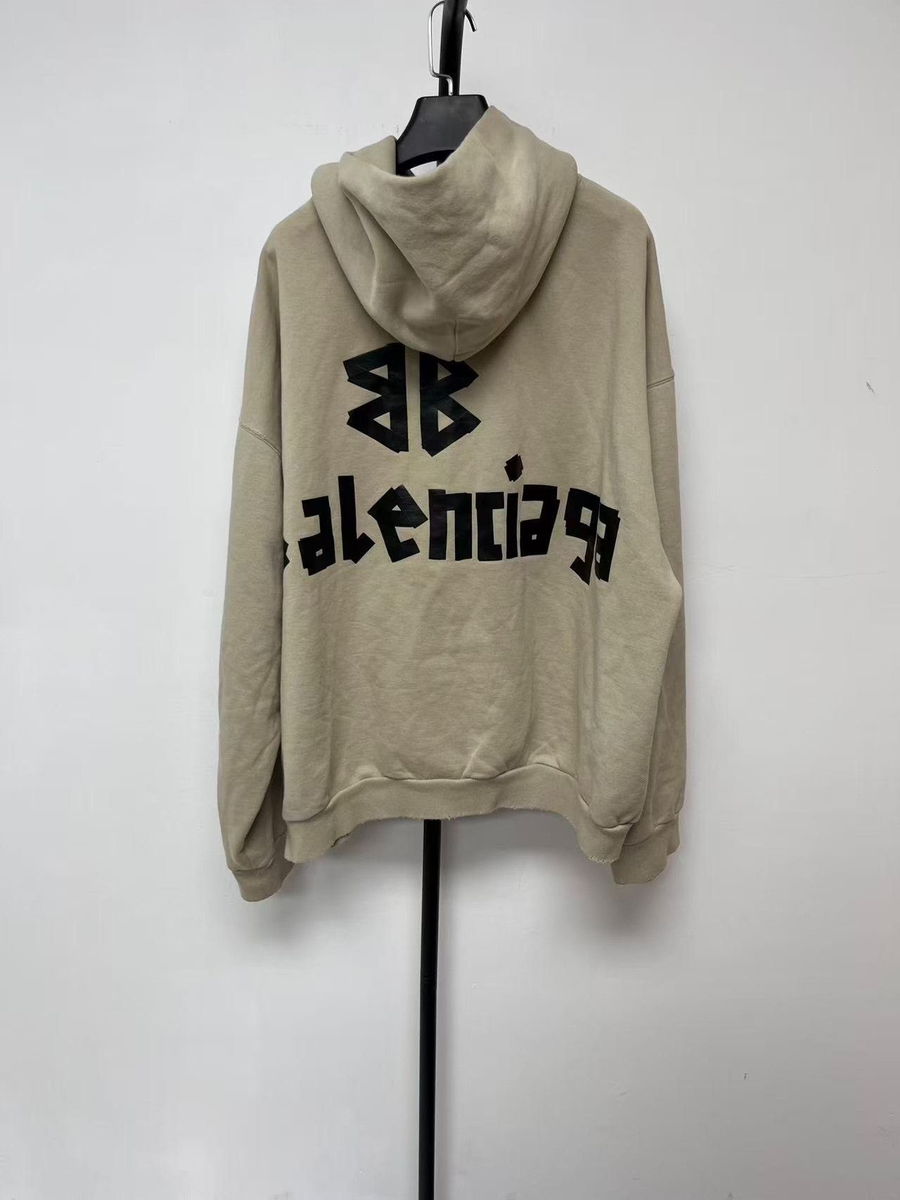 Balenciaga Balenciaga Tape Logo Hoodie XL Size US XL / EU 56 / 4 - 3 Thumbnail
