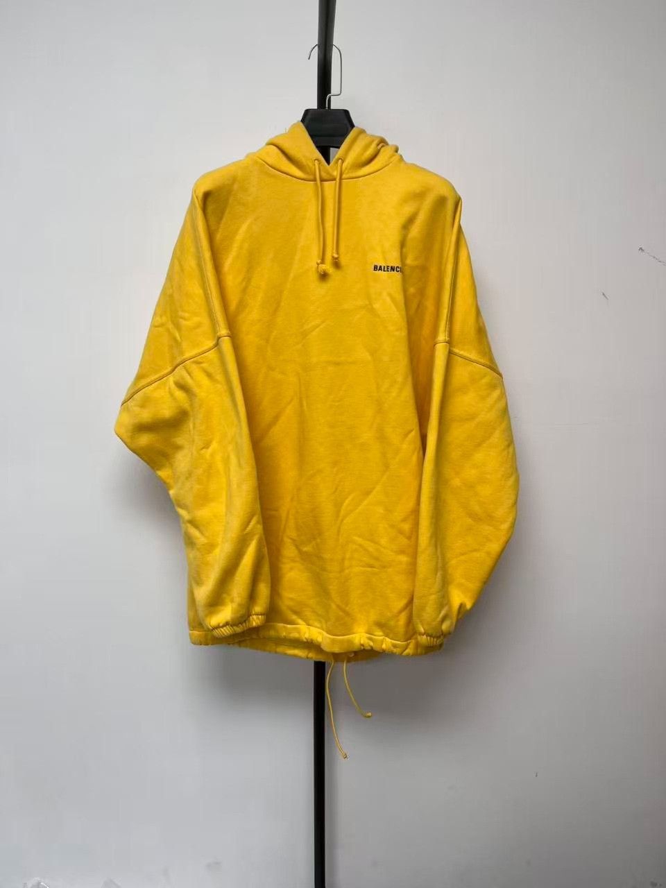Balenciaga Balenciaga Logo Print Hoodie Yellow XS Size US XS / EU 42 / 0 - 2 Thumbnail