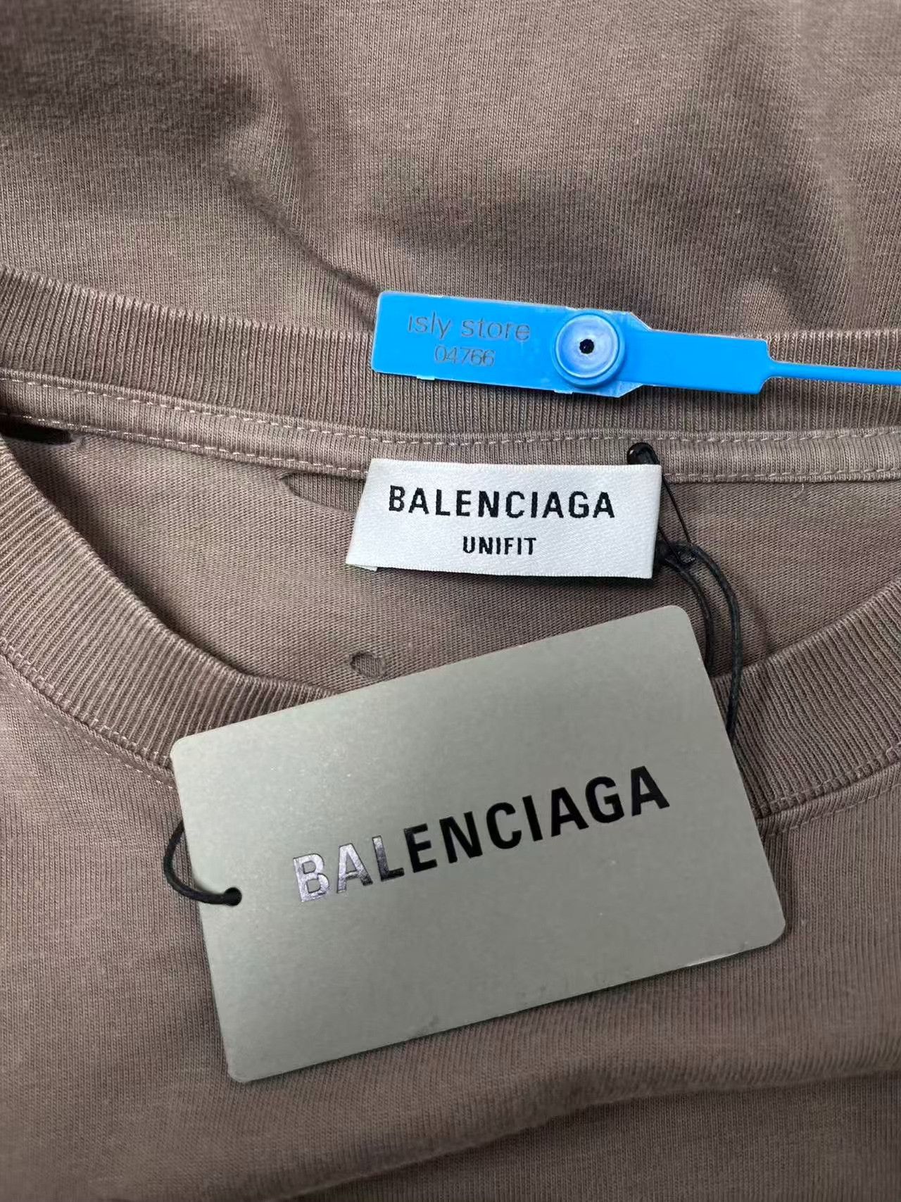 Balenciaga Balenciaga Distressed Logo T-Shirt XS Size XS / US 0-2 / IT 36-38 - 6 Thumbnail