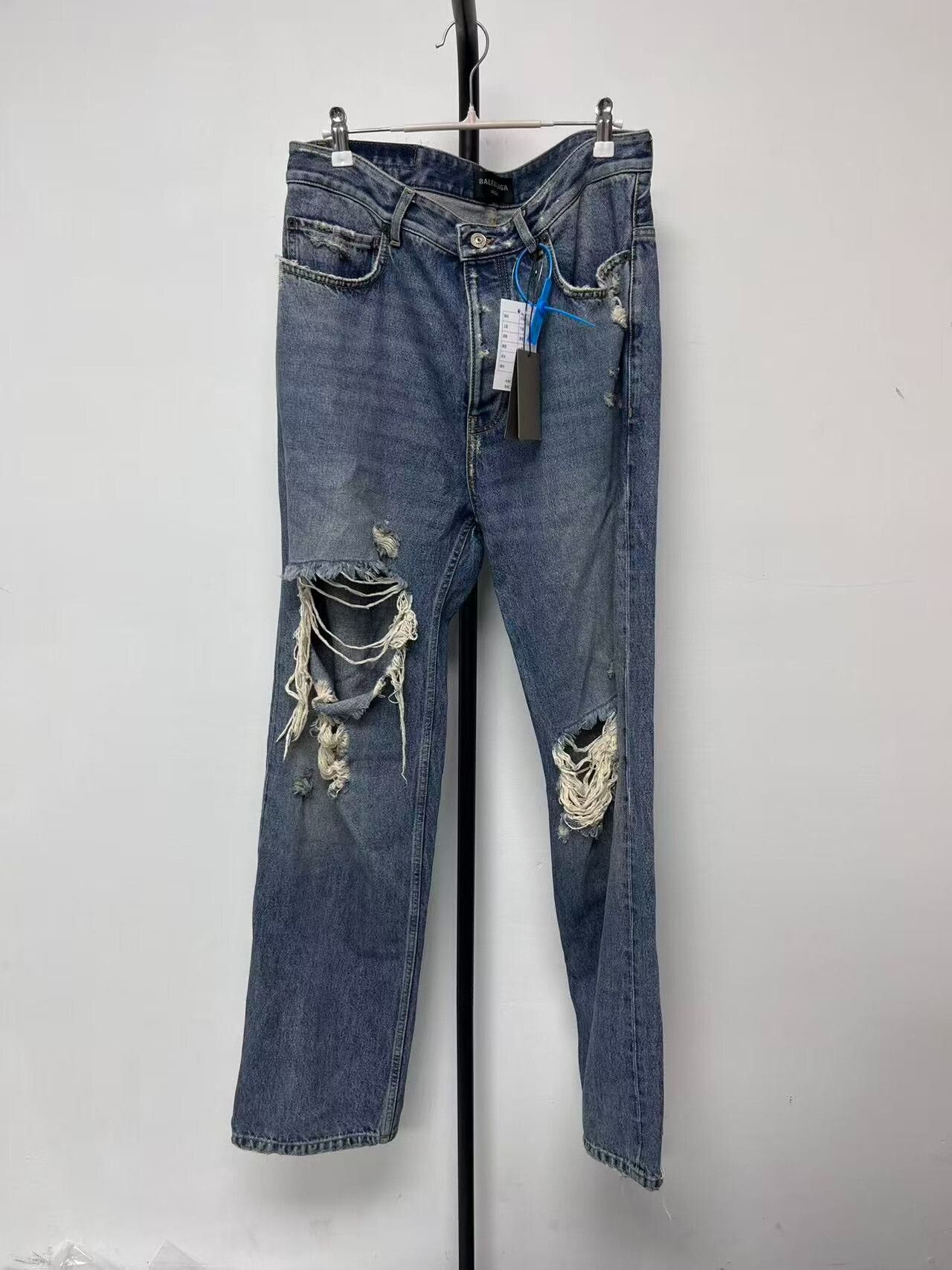 Balenciaga Balenciaga Distressed Straight Leg Denim Jeans S Size US 30 / EU 46 - 2 Thumbnail
