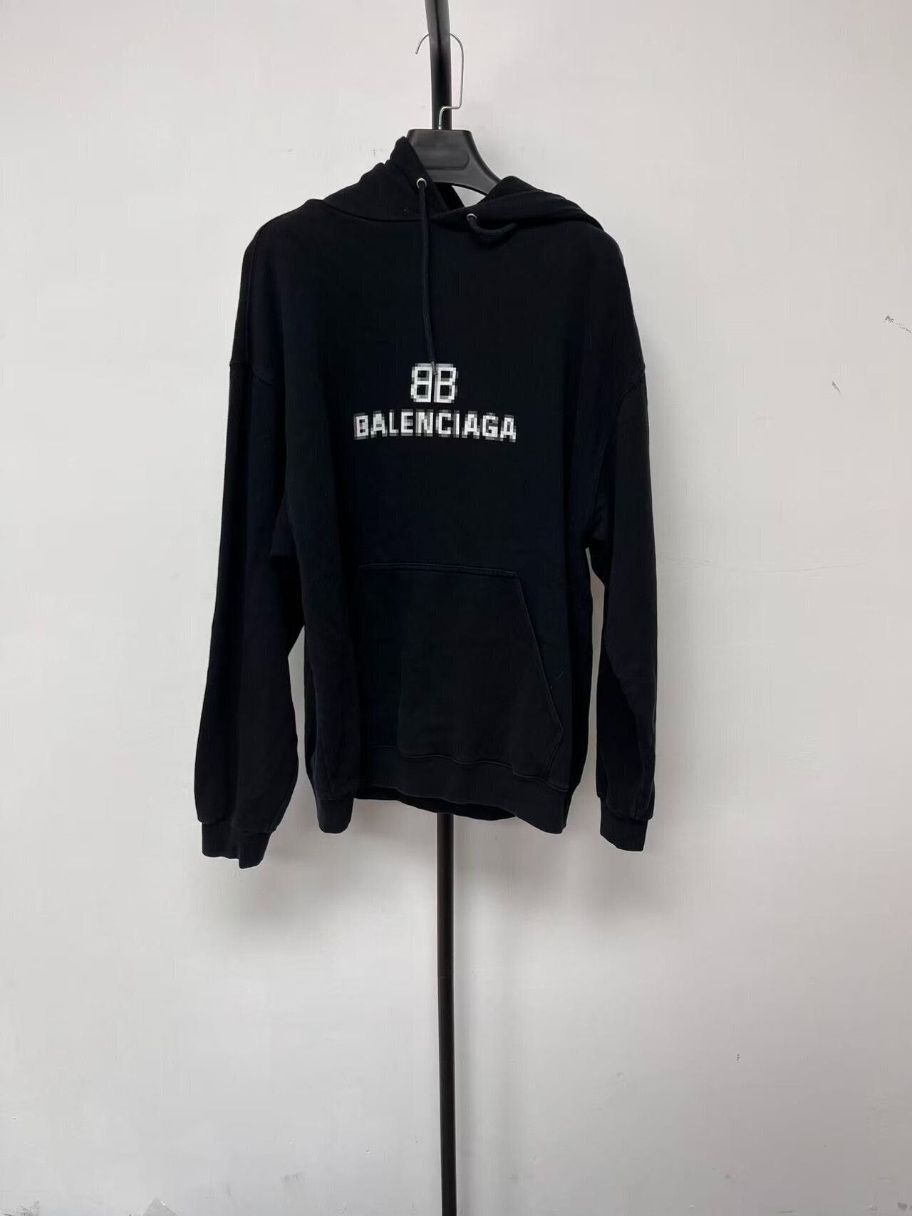 Balenciaga Balenciaga Pixel BB Logo Hoodie Size S Size US S / EU 44-46 / 1 - 2 Thumbnail